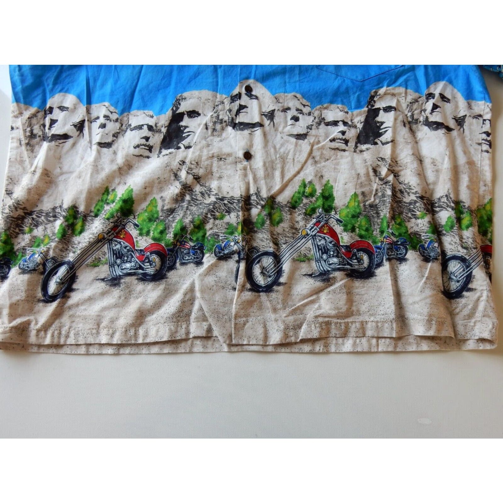 Vintage VINTAGE Ky's Men's Hawaiian Shirt 3XL Short Sleeve Cotton Blue Mount Rushmore Motorcycles Size US XXL / EU 58 / 5 - 2 Thumbnail