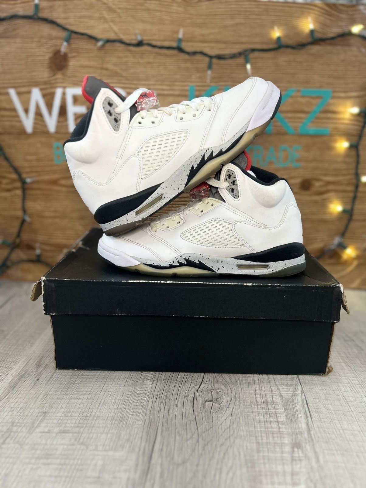 Jordan Brand Jordan 5 white cement Size US 6.5 / EU 39-40 - 2 Thumbnail