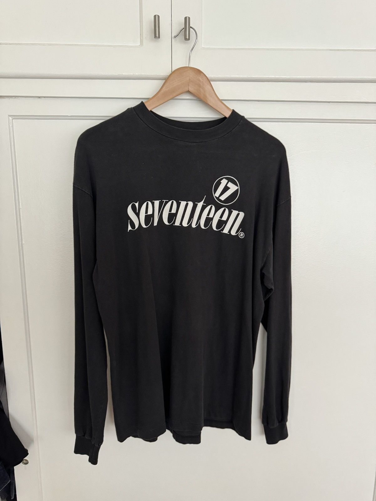 Vintage Vintage Seventeen 17 Magazine long sleeve hanes beefy tag t Size US L / EU 52-54 / 3 - 1 Thumbnail