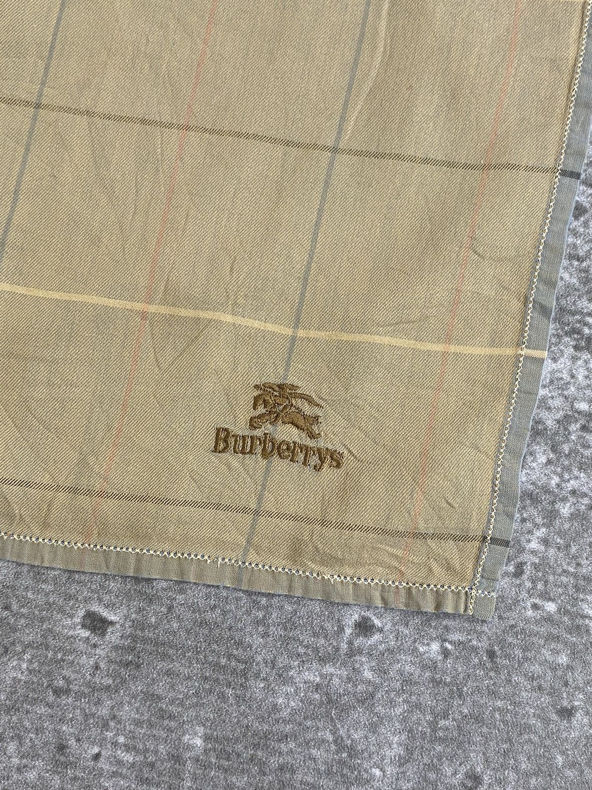 Burberry Burberrys Handkerchief / Bandana / Neckerchief Size ONE SIZE - 3 Thumbnail