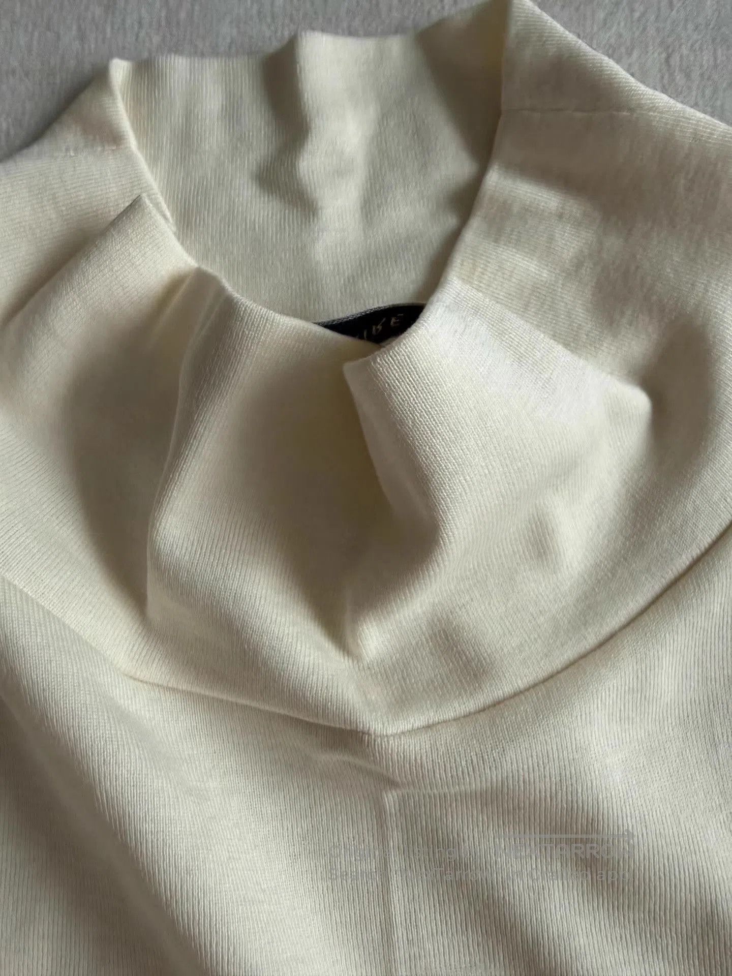 Lemaire Beige High Neck Long Sleeve Top Size S. Size US S / EU 44-46 / 1 - 5 Thumbnail