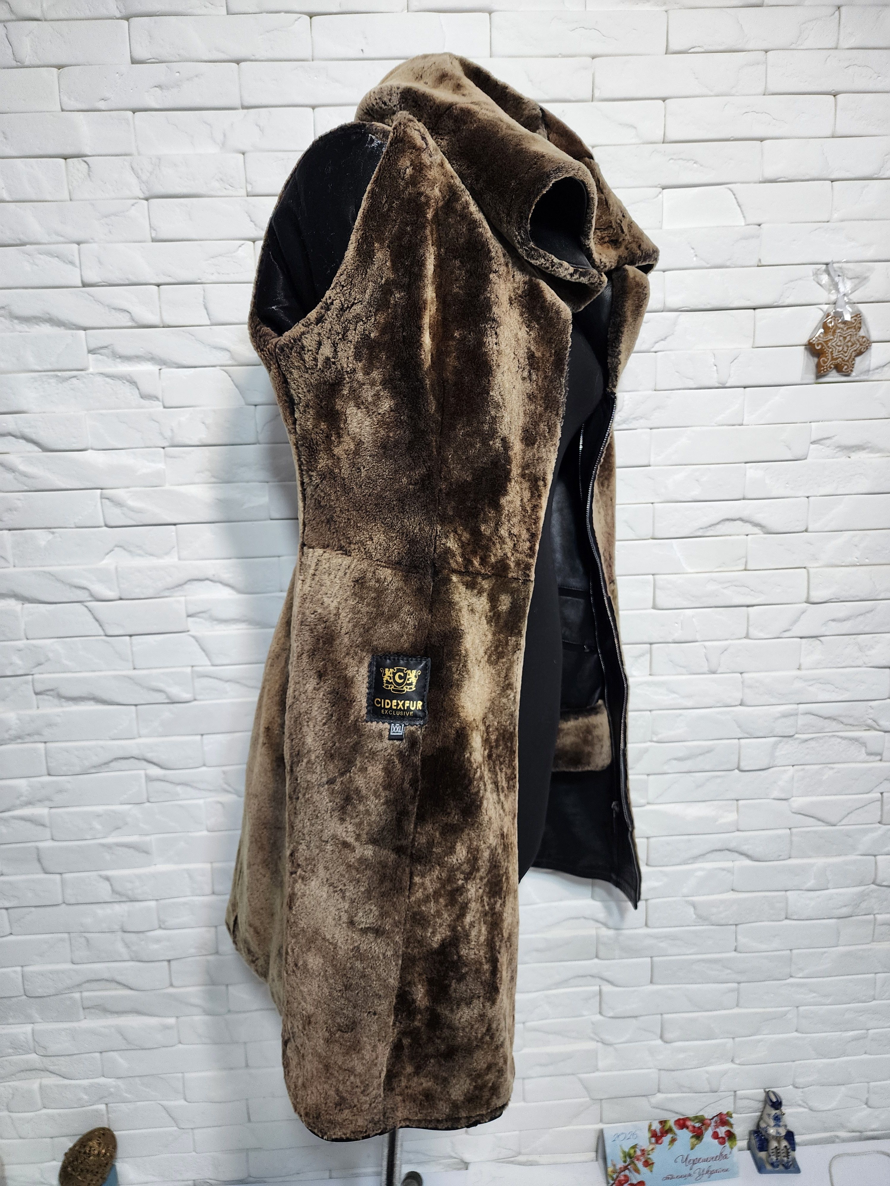Furla Black Sheepskin Coat: Women's Genuine Fur Hooded Jacket Size M / US 6-8 / IT 42-44 - 8 Thumbnail