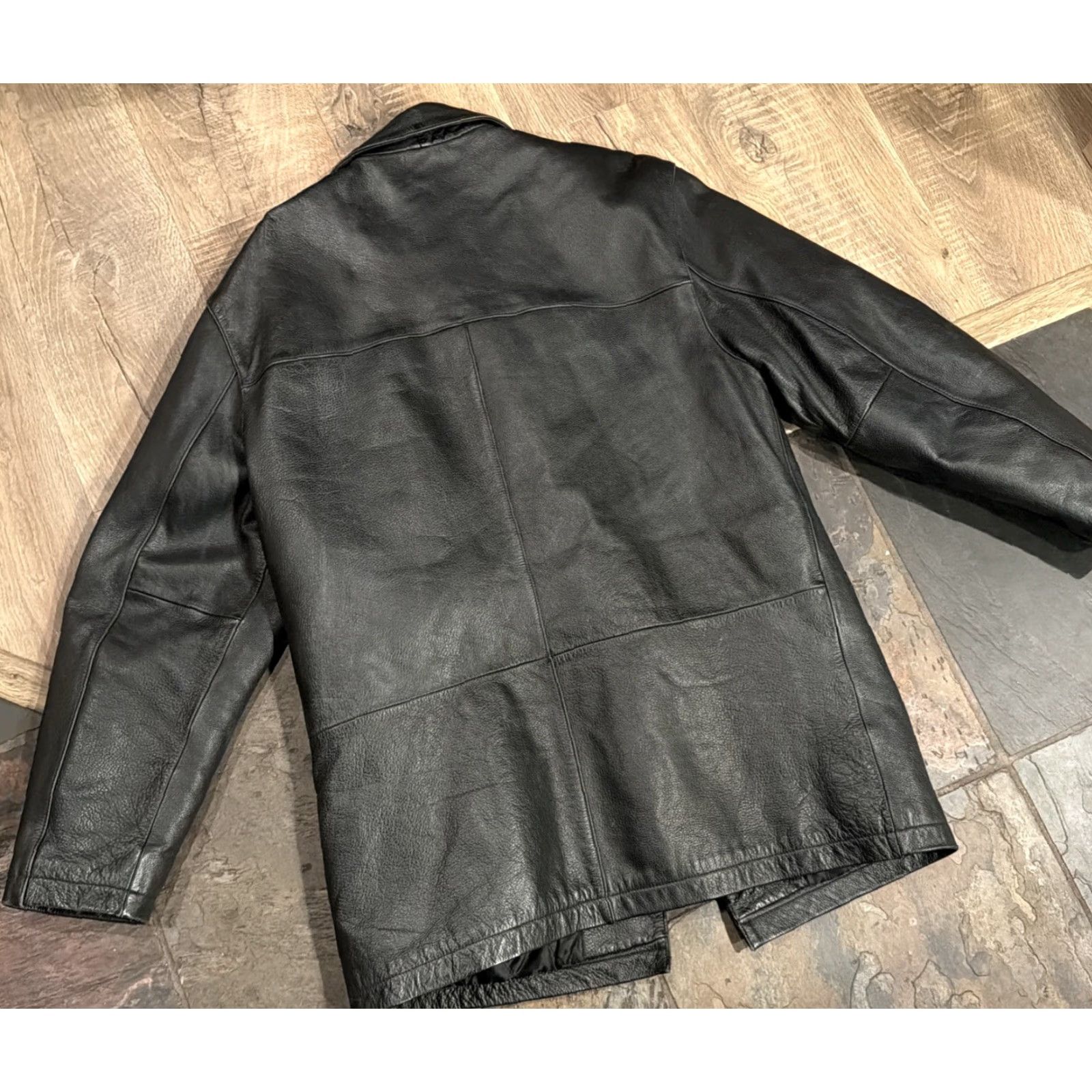 Vintage VINTAGE St. John’s Bay Black Leather Jacket Bomber Button Up Quilted Lined Trench Mens M Jacket Size US M / EU 48-50 / 2 - 2 Thumbnail