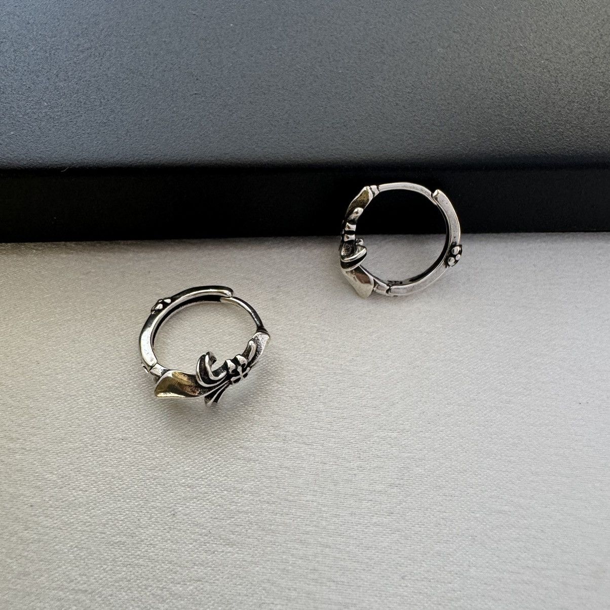 Other 18mm Cross Small Hoop Earrings for Men Women, Size ONE SIZE - 4 Thumbnail