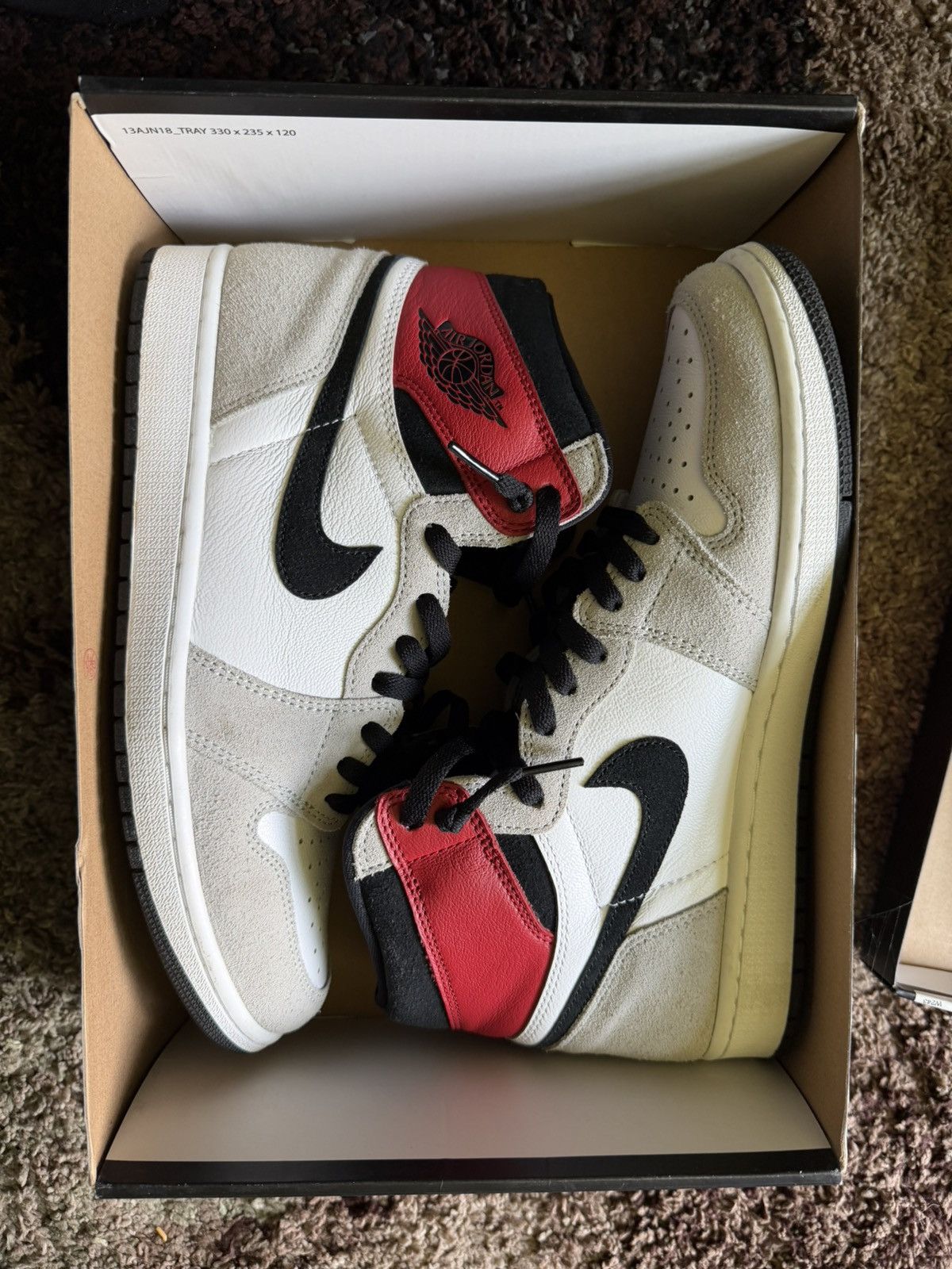 Nike Air Jordan 1 Retro HIGH OG Light smoke Grey Size US 10.5 / EU 43-44 - 1 Thumbnail
