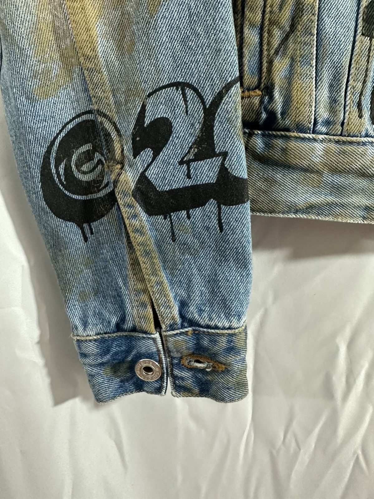 Off-White Off White Graffiti Denim Jacket Size US S / EU 44-46 / 1 - 7 Thumbnail
