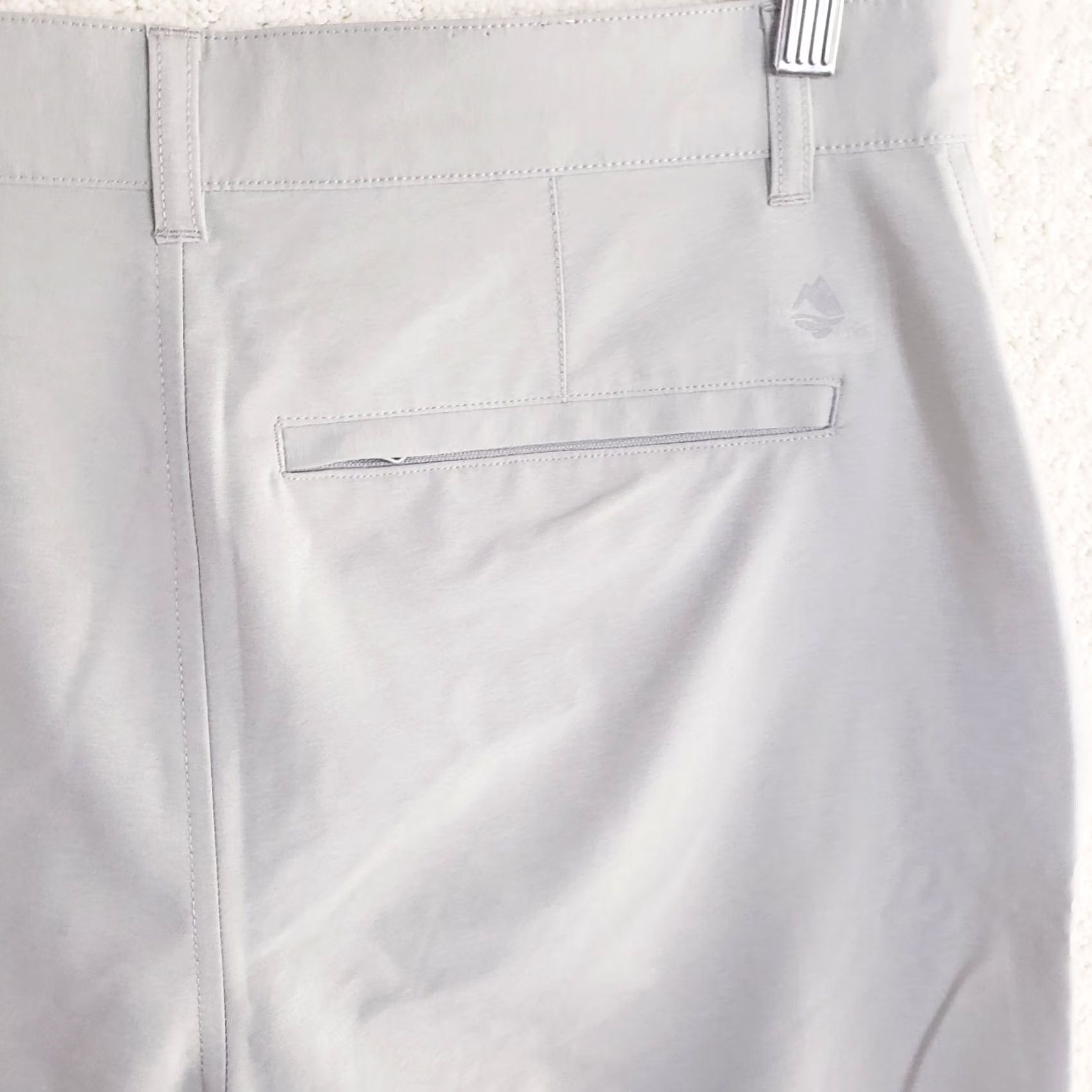 Vintage Ocean + Coast Men's Shorts Gray 32" x 9" Inseam Flat Front Chino Beach Outdoor Size US 32 / EU 48 - 7 Thumbnail
