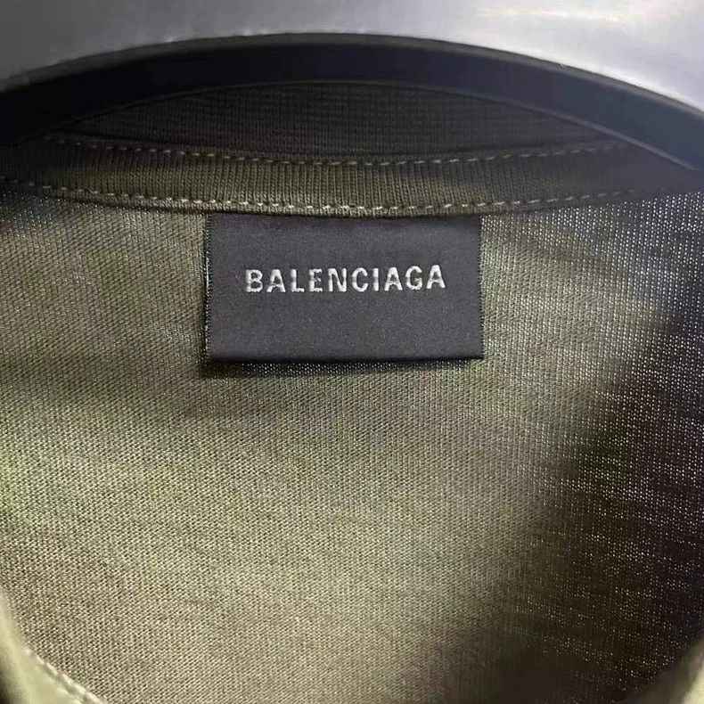 Balenciaga Balenciaga Brown khaki green cola embroidered logo crew ne Size US S / EU 44-46 / 1 - 2 Thumbnail