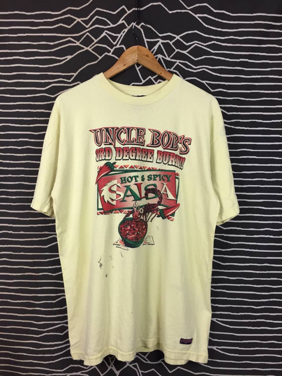 Jansport Vtg 90s Jansport Uncle Bobs Hot Spicy Salsa Made in Usa Tee Size US XL / EU 56 / 4 - 1 Thumbnail