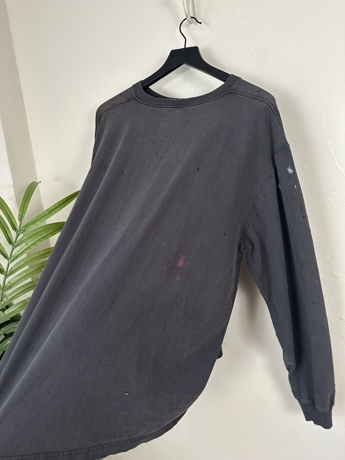 Carhartt (XL) BLASTED OUT THRASHED Carhartt Longsleeve Tee Size US XL / EU 56 / 4 - 12 Thumbnail