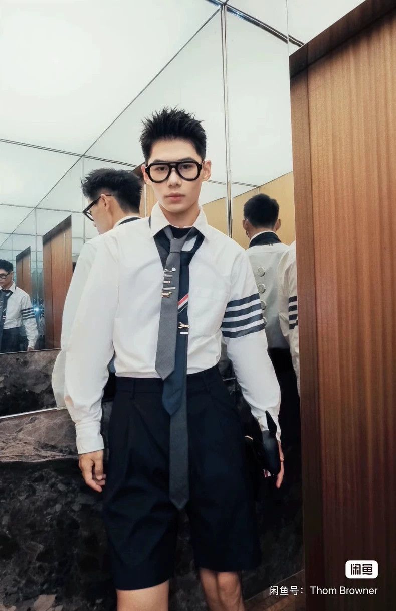 Thom Browne Thom Browne size1 Four-barrel shirt, black and gray four-ba Size US S / EU 44-46 / 1 - 6 Thumbnail