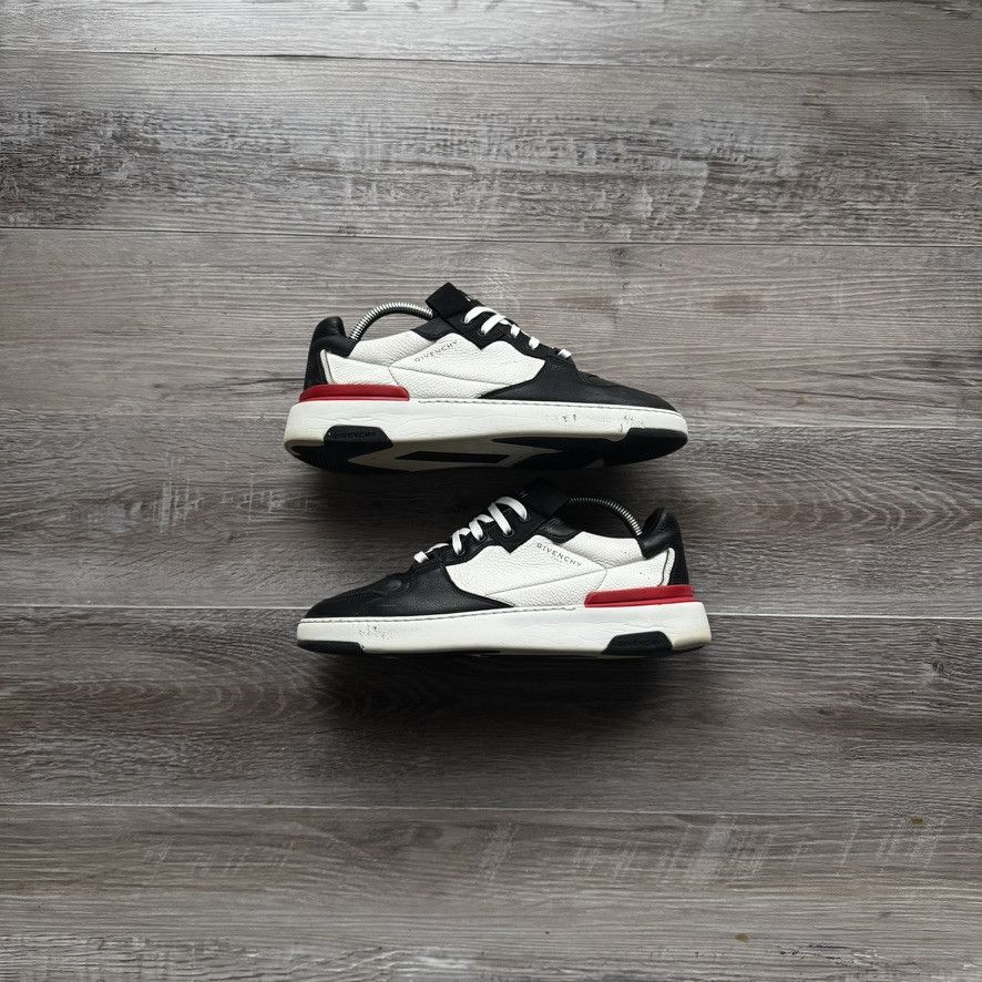 GIVENCHY • Wing Low 