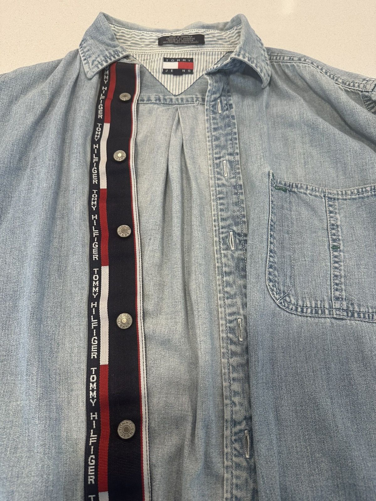 Tommy Hilfiger × Vintage Tommy Hilfiger Jean Jacket Size US M / EU 48-50 / 2 - 8 Thumbnail