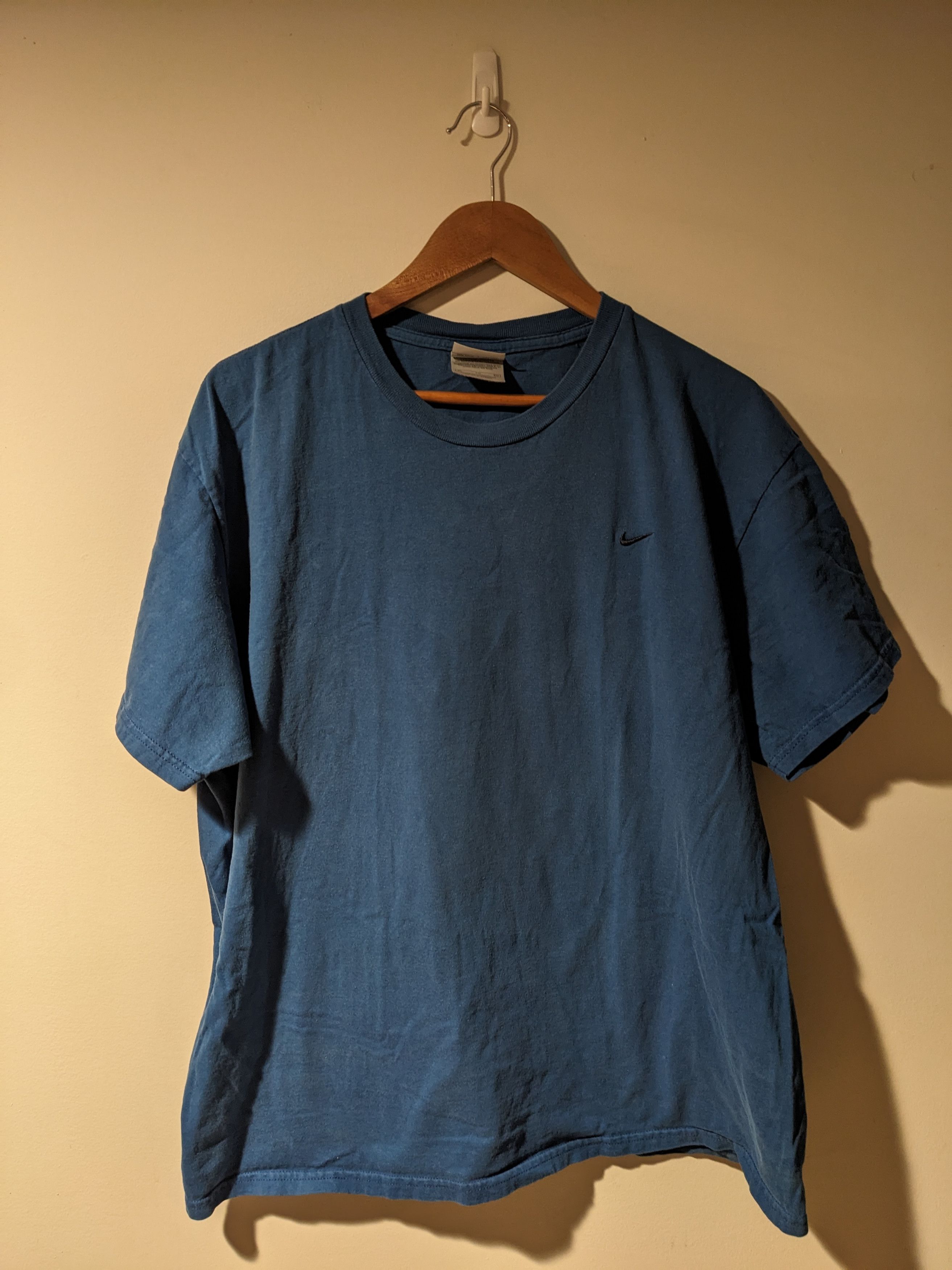 Nike × Vintage Vintage Y2K Nike Mini Swoosh Essential Black X-Large T-Shirt Size US XL / EU 56 / 4 - 1 Thumbnail