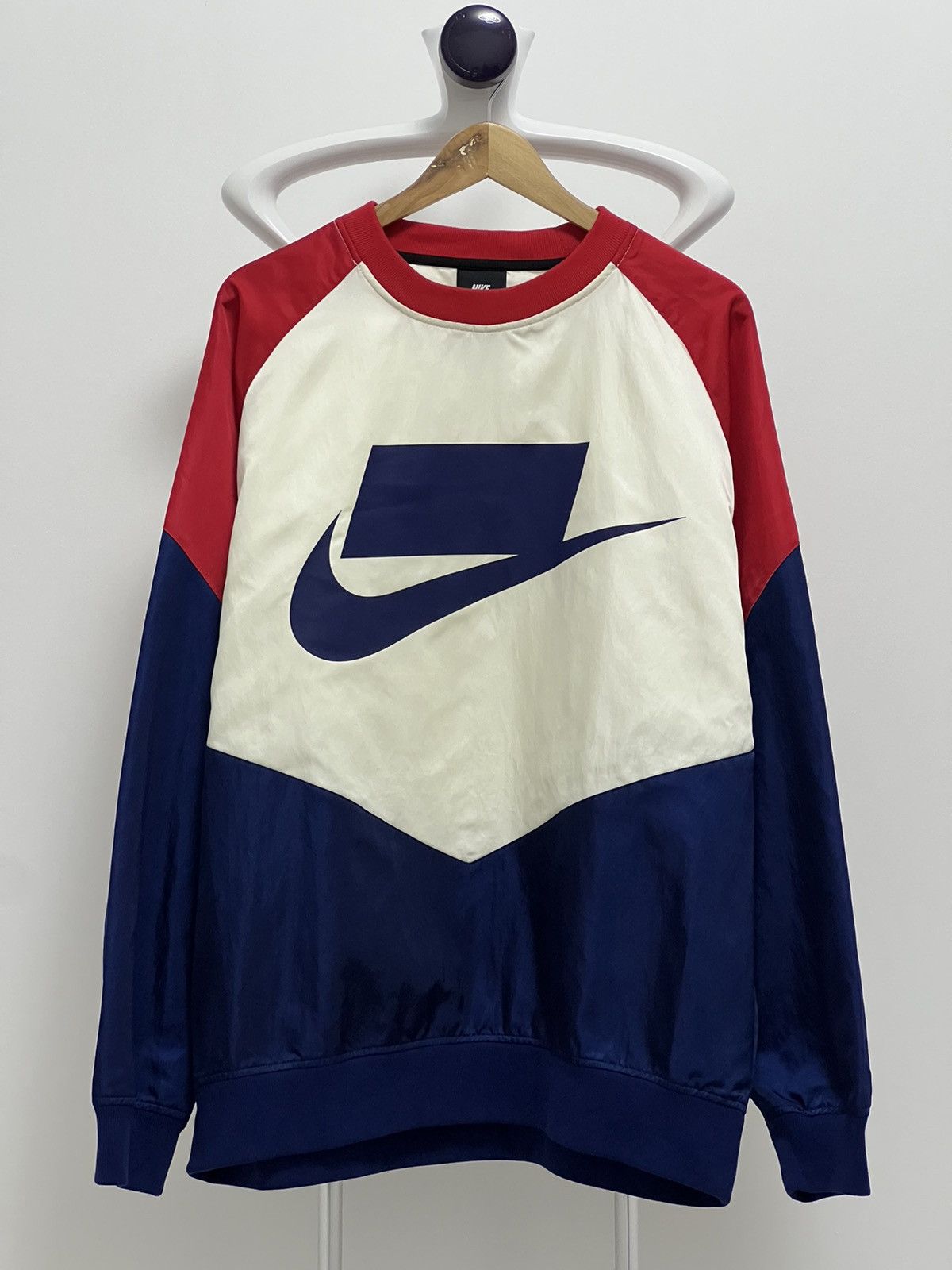 Nike × Vintage NIKE x NSW BIG LOGO VINTAGE 00s OVERSIZE SWEATSHIRT CREWNECK Size US L / EU 52-54 / 3 - 1 Thumbnail