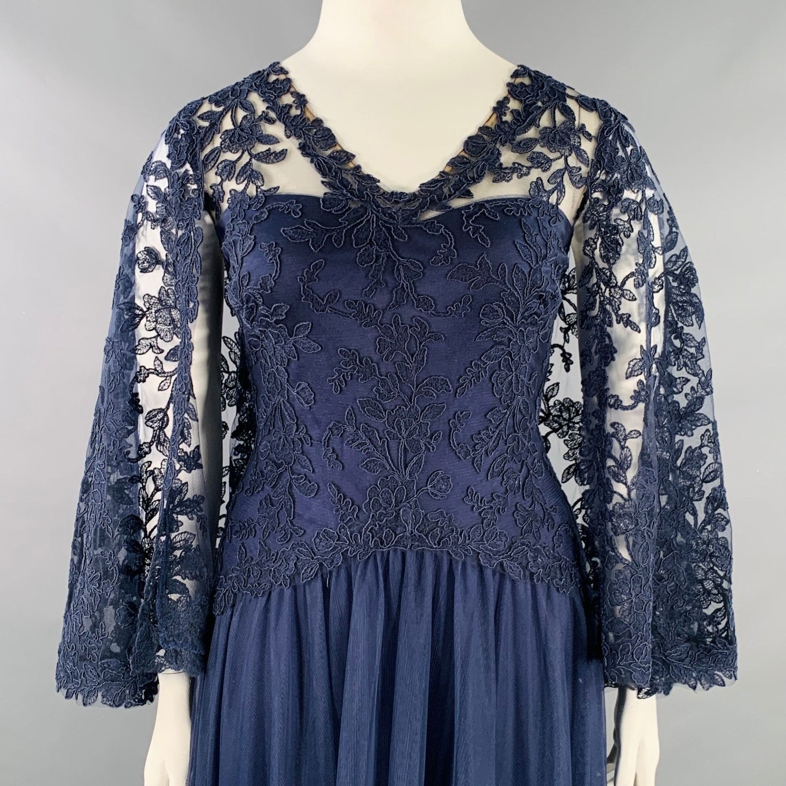 Tadashi Shoji Navy Nude Polyester Blend Lace Capelet Gown/Evening Wear Size XXL / US 16-18 / IT 52-54 - 2 Thumbnail