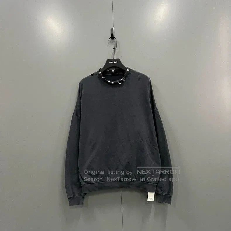 Balenciaga Balenciaga Perforated Metal Crewneck Sweatshirt. Size US S / EU 44-46 / 1 - 1 Thumbnail
