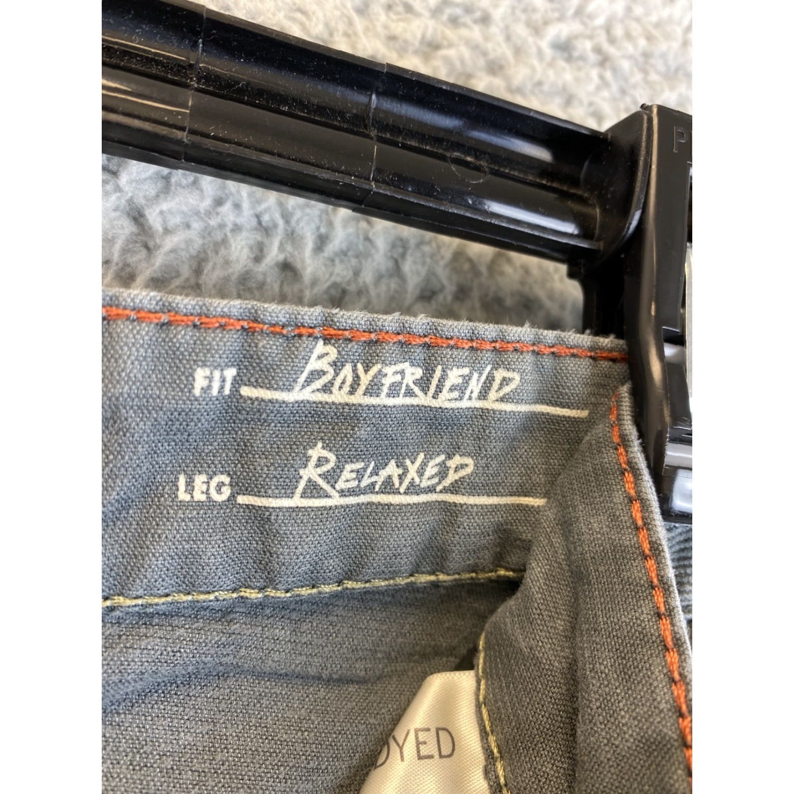 Eddie Bauer Eddie Bauer Womens Boyfriend Size 12 gray Jeans Corduroy 91-33 Slimming Regular Womens Boyfriend Jeans Gray Corduroy 12 Eddie Bauer Size 34" / US 12 / IT 48 - 6 Thumbnail