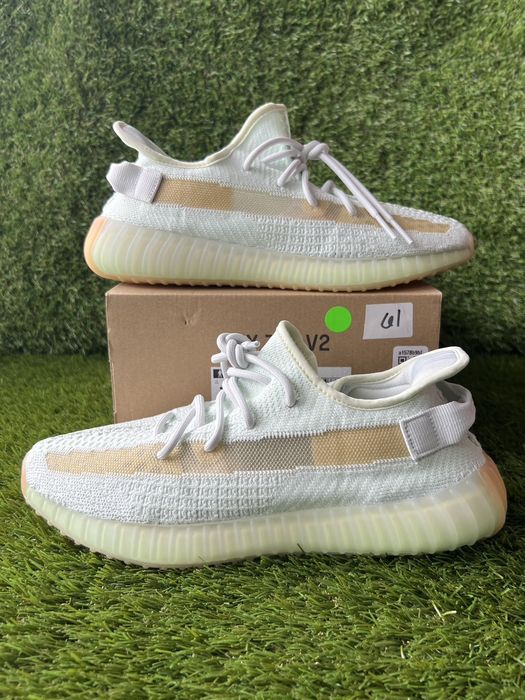 Yeezy hot sale 350 hyper