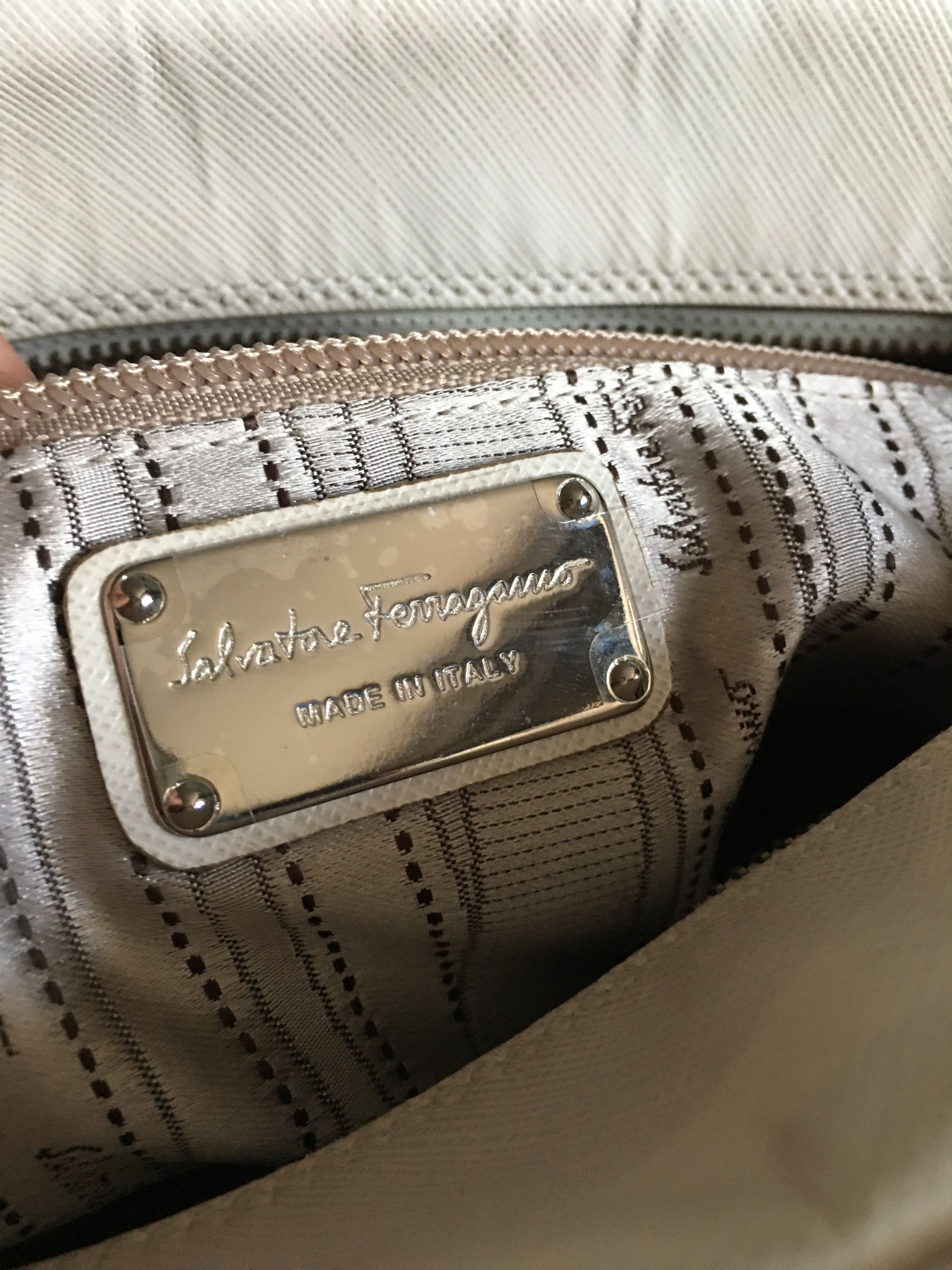 Salvatore Ferragamo Salvatore Ferragamo Cream Saffiano Leather Satchel Bag Size ONE SIZE - 15 Thumbnail
