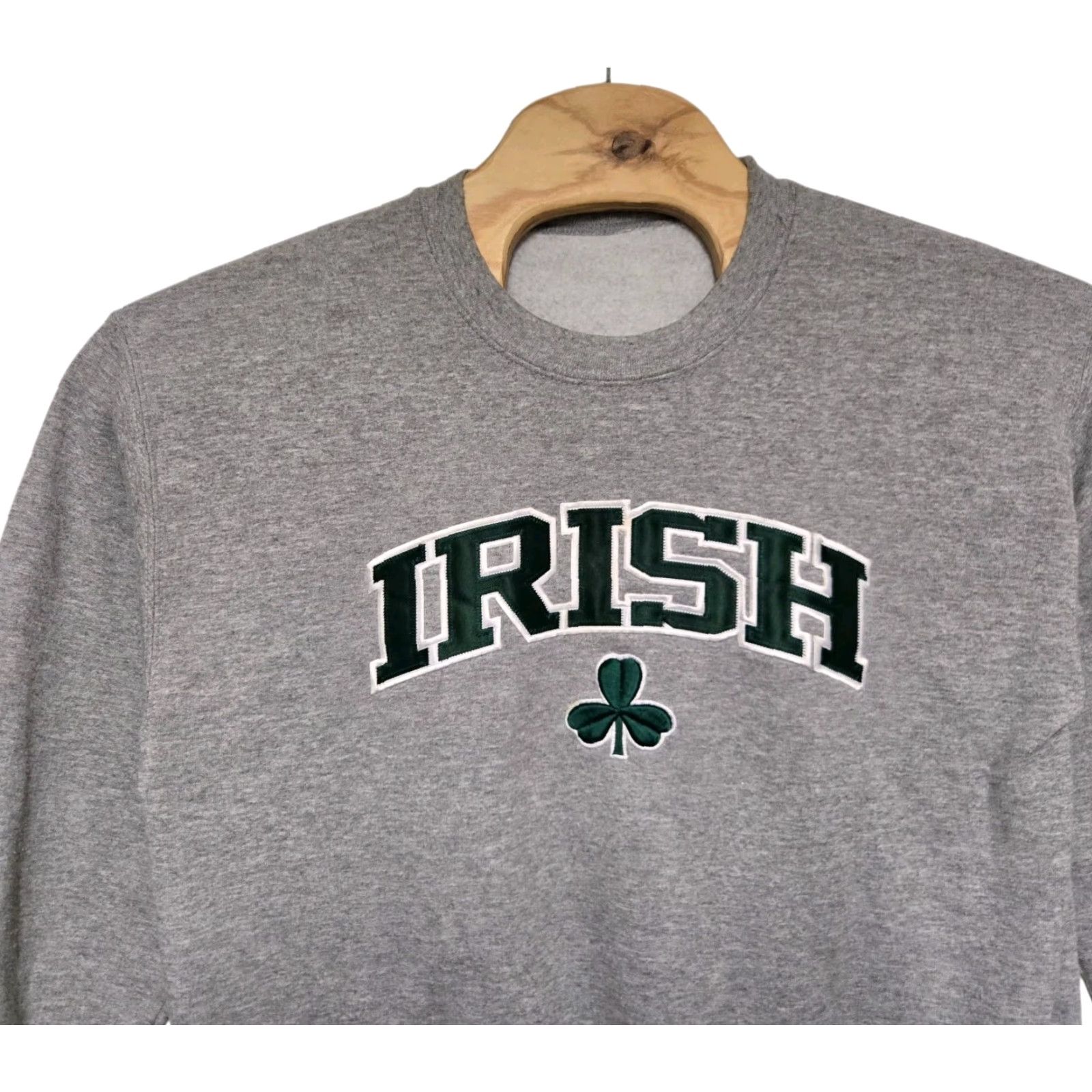 Vintage VINTAGE Irish Shamrock Sweatshirt Mens Large Gray Stitched Fightin Irish Pullover Sweatshirt Size US L / EU 52-54 / 3 - 2 Thumbnail