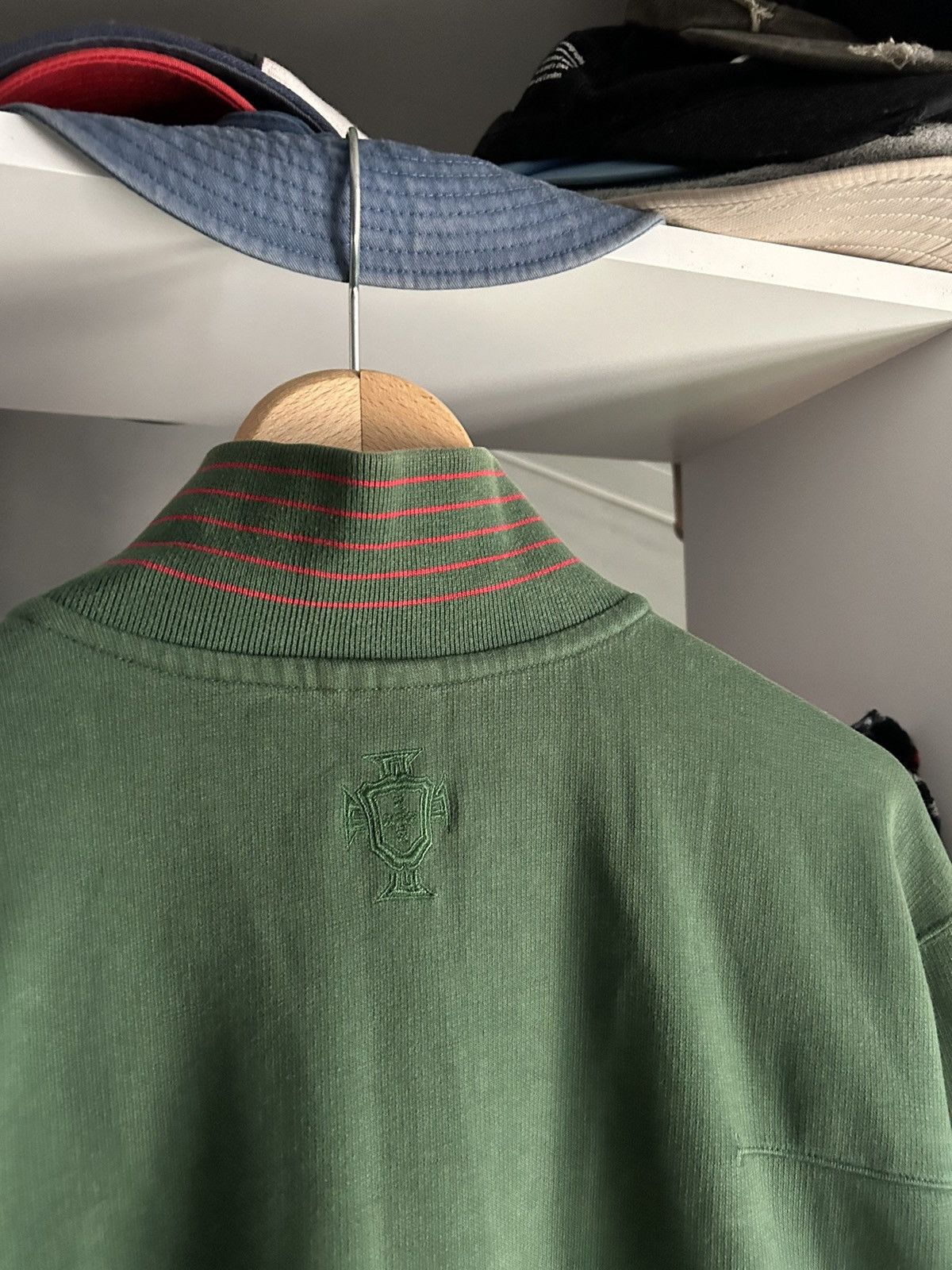 Nike × Vintage Vintage Portugal Nike sweatshirt 00 Size US L / EU 52-54 / 3 - 7 Thumbnail
