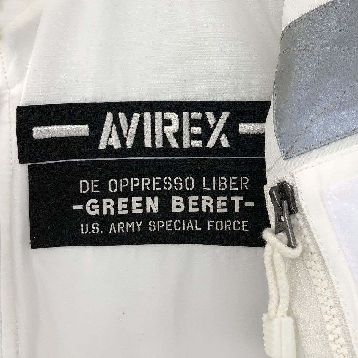 Avirex Avirex US.Army MA-1 MOD HALO Military Bomber Jacket Size US L / EU 52-54 / 3 - 6 Thumbnail
