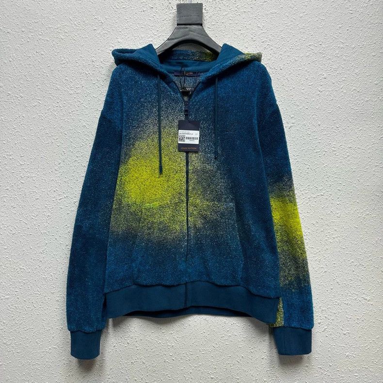 Louis Vuitton Louis Vuitton Blue tie-dye gradient polar fleece hooded zip Size US L / EU 52-54 / 3 - 1 Thumbnail