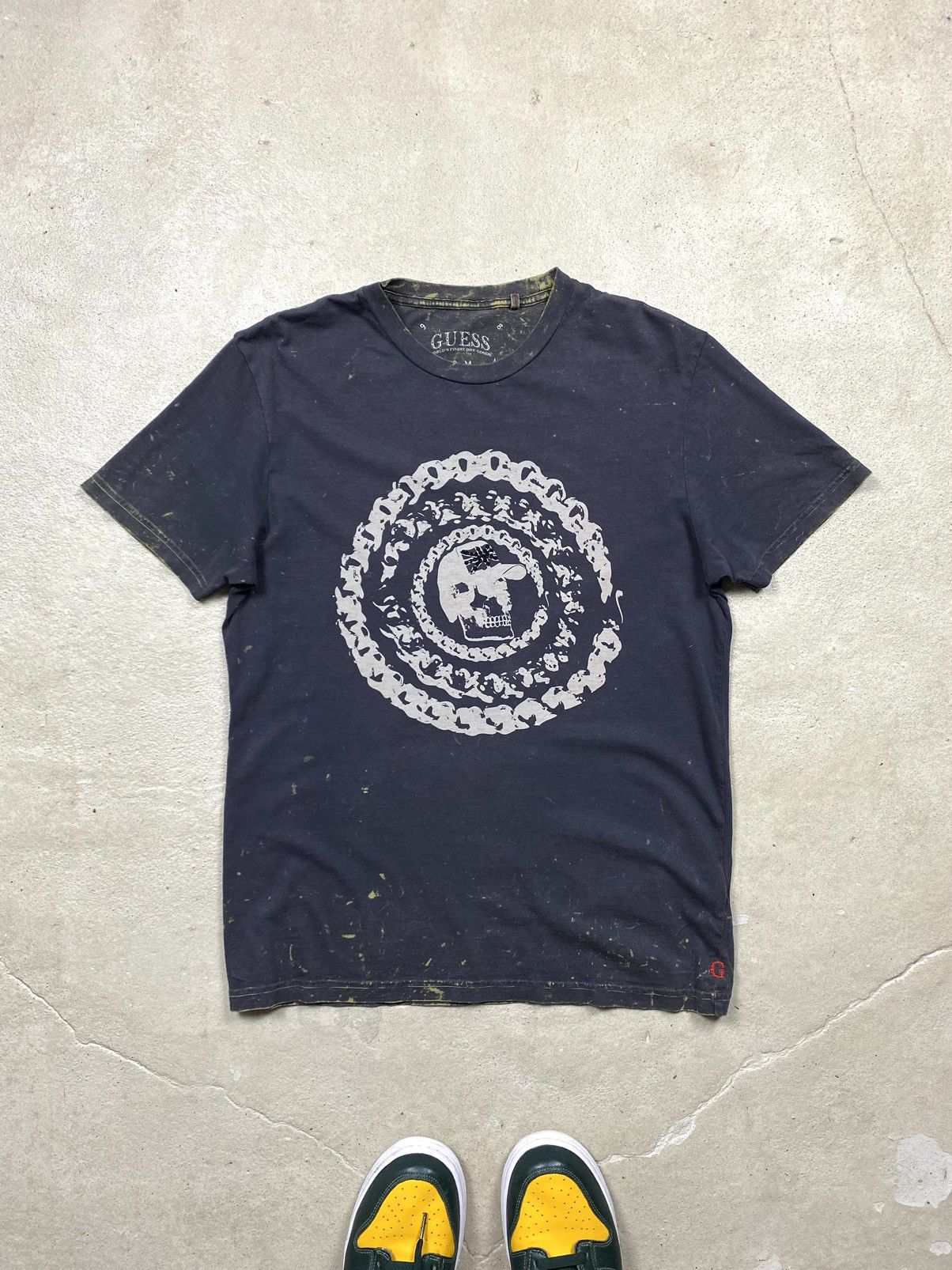 Guess Vintage Guess Scull Chain T Shirt Stonewash Y2K Hype Size US M / EU 48-50 / 2 - 1 Thumbnail