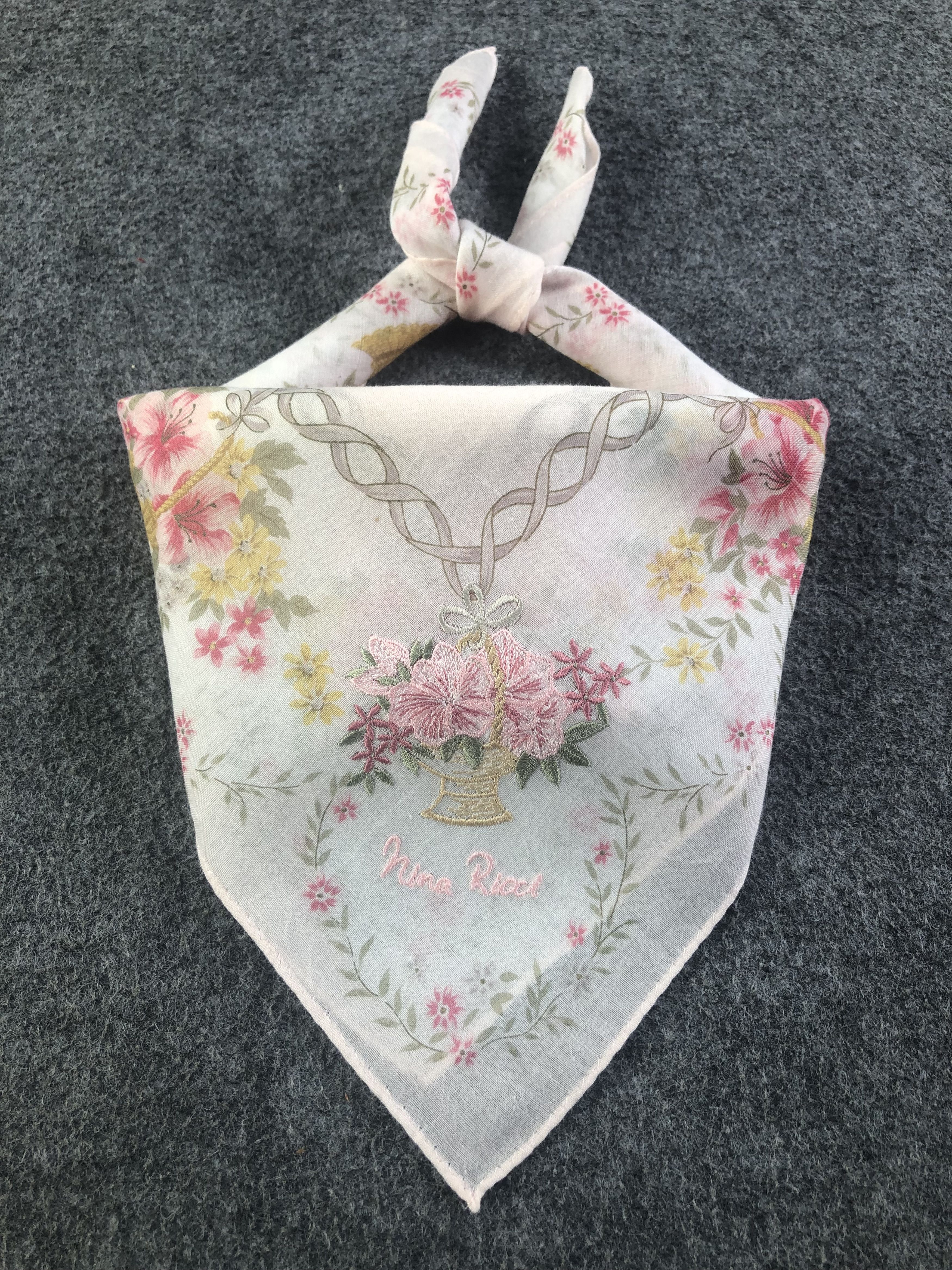 Nina Ricci × Vintage Nina Ricci Handkerchief / Bandana / Neckerchief Size ONE SIZE - 1 Thumbnail