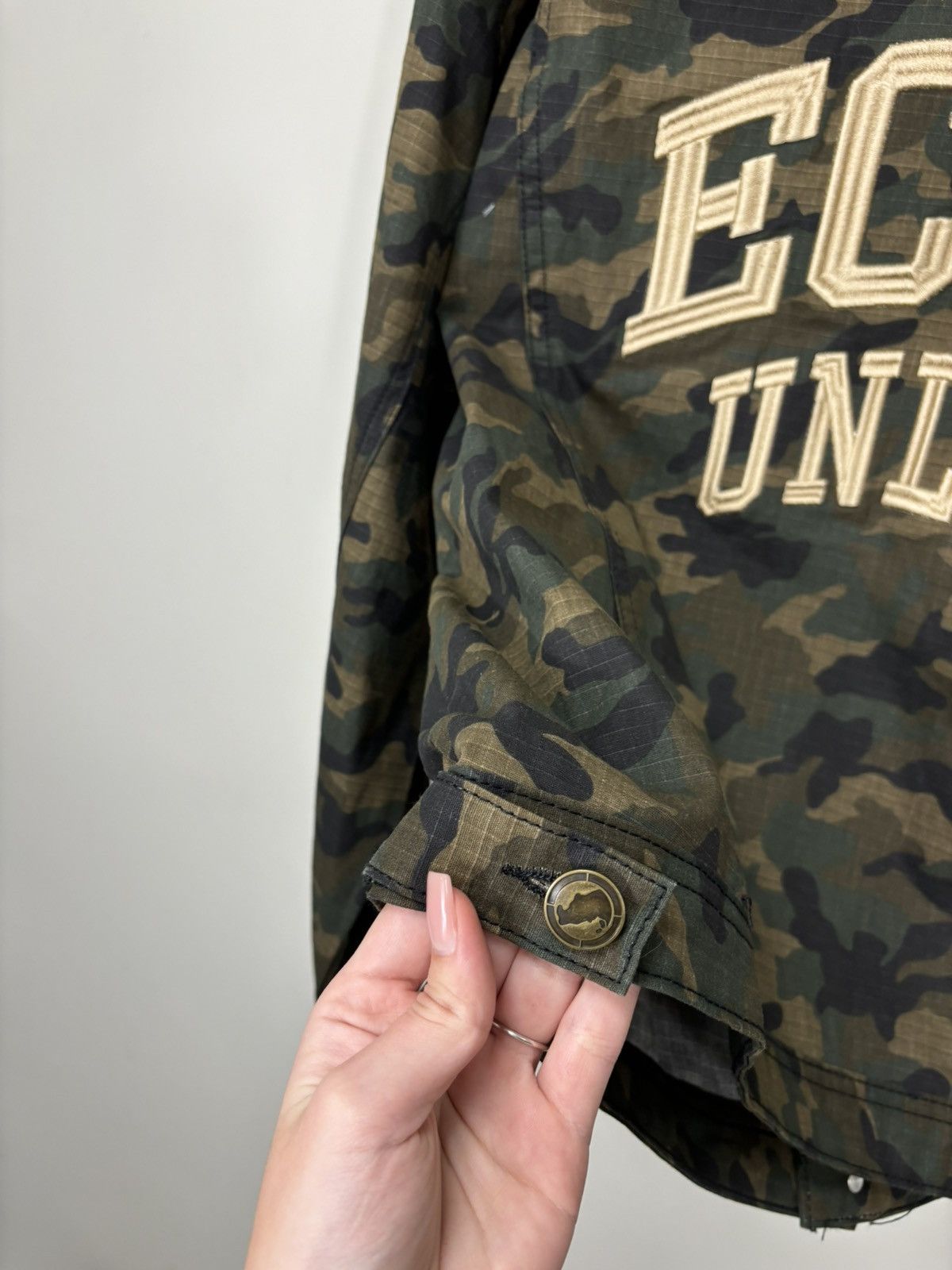 Ecko Unltd. Vintage Ecko Unltd. Y2K Embroidered Logo Hype Camo Jacket Size US L / EU 52-54 / 3 - 16 Thumbnail