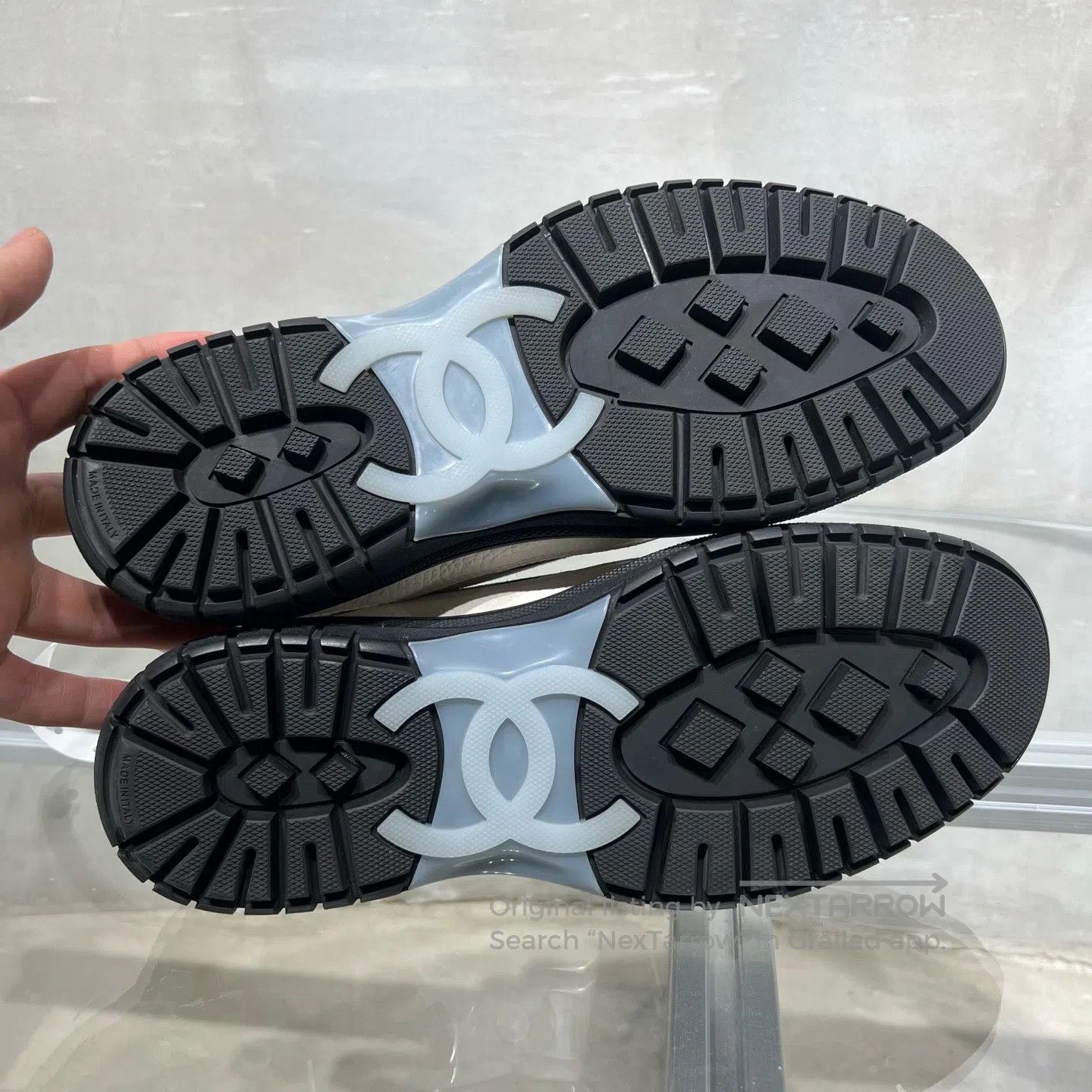 Chanel Chanel 25B Bestseller: Black and White Spliced Leather Thi Size US 8.5 / IT 38.5 - 7 Thumbnail