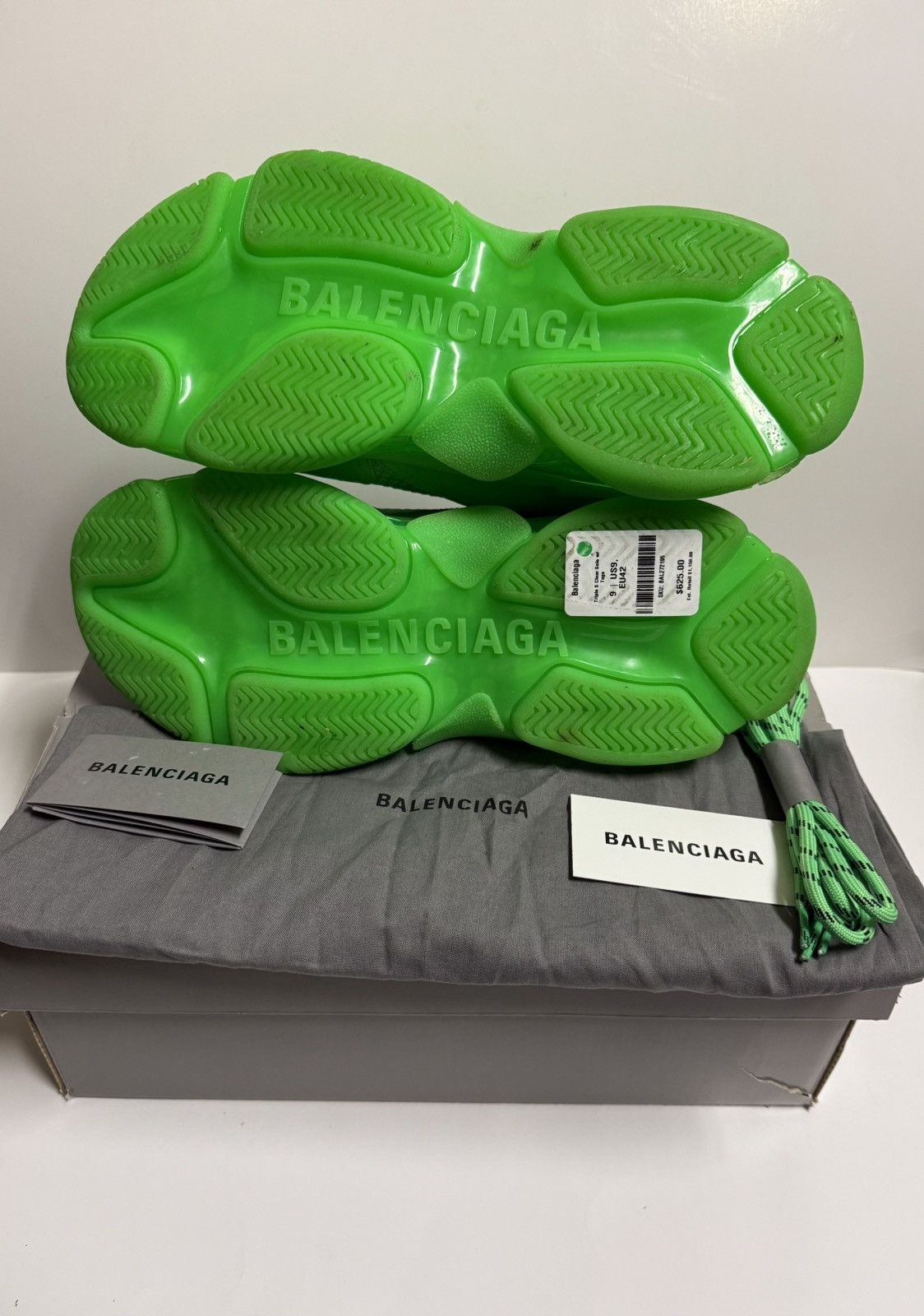 Balenciaga BALENCIAGA TRIPLE S GREEN NEON TRAINERS SZ 42 Size US 9 / EU 42 - 9 Thumbnail