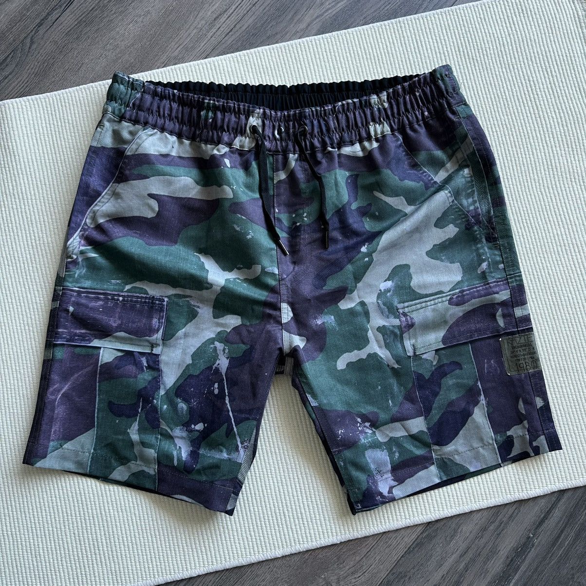 The Hundreds rare THE HUNDREDS KAZIE Camo Print Nylon Shorts Size US 34 / EU 50 - 1 Thumbnail
