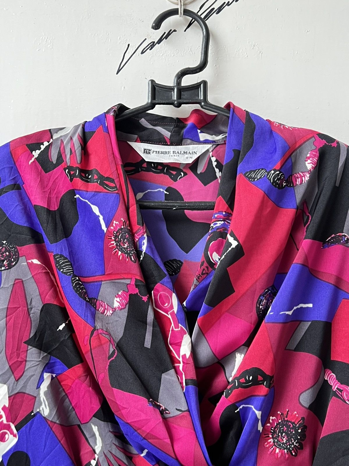 Pierre Balmain Pierre Balmain Paris Motive Blouse Size XS / US 0-2 / IT 36-38 - 12 Thumbnail