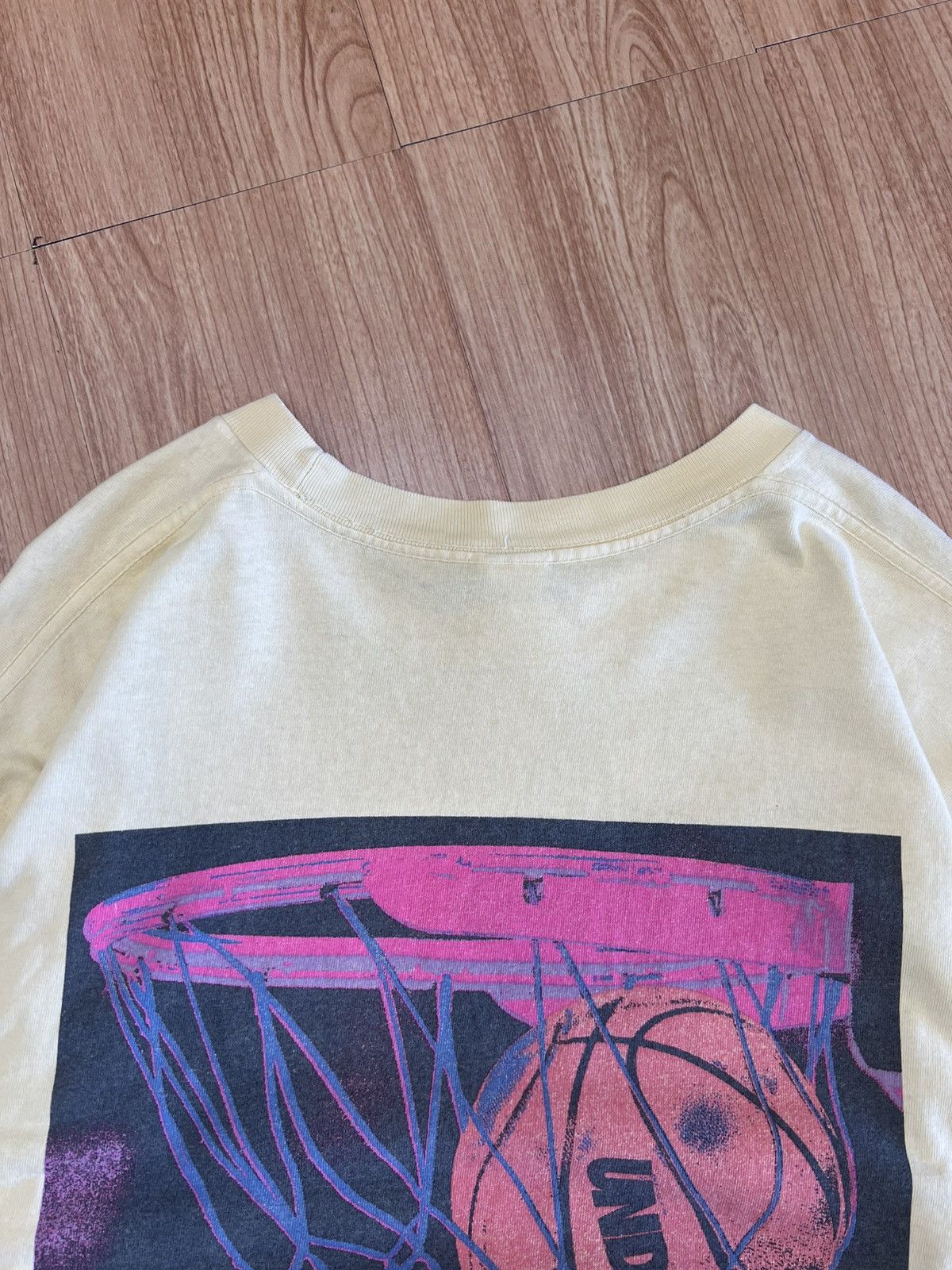 Undefeated cream-colored Undefeated basketball Size US M / EU 48-50 / 2 - 3 Thumbnail