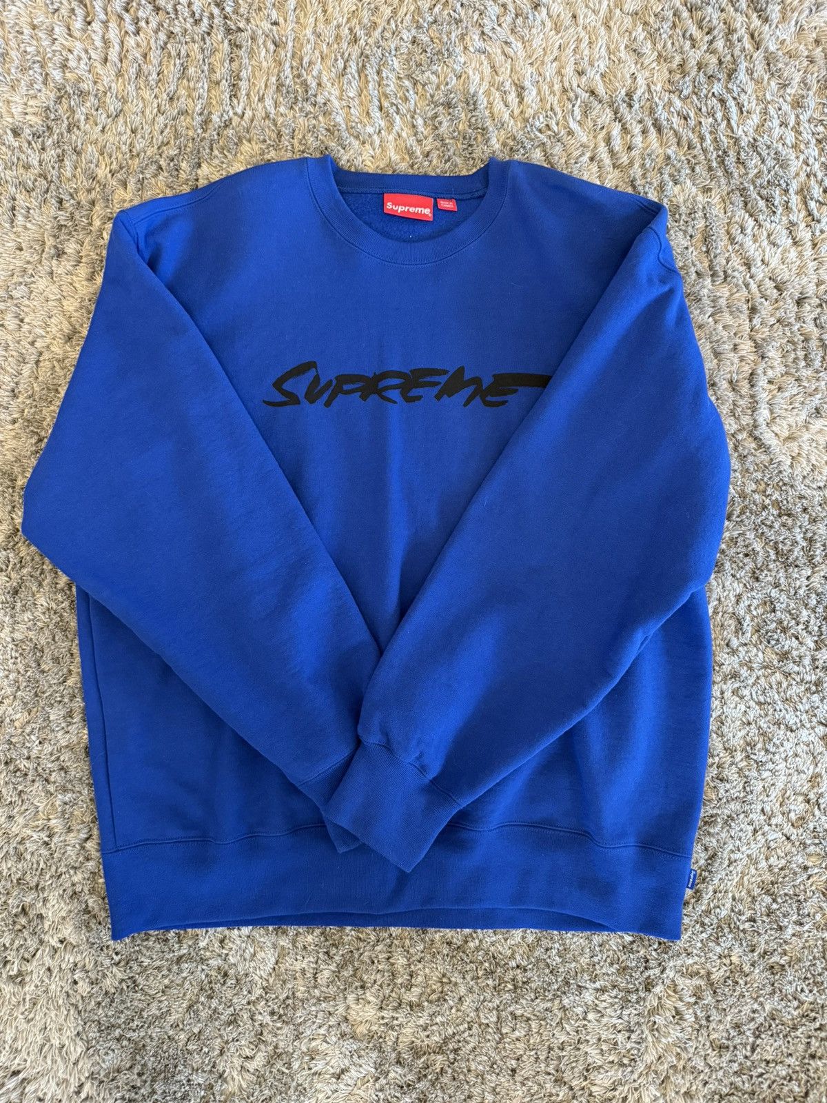 Supreme futura logo 2024 crewneck