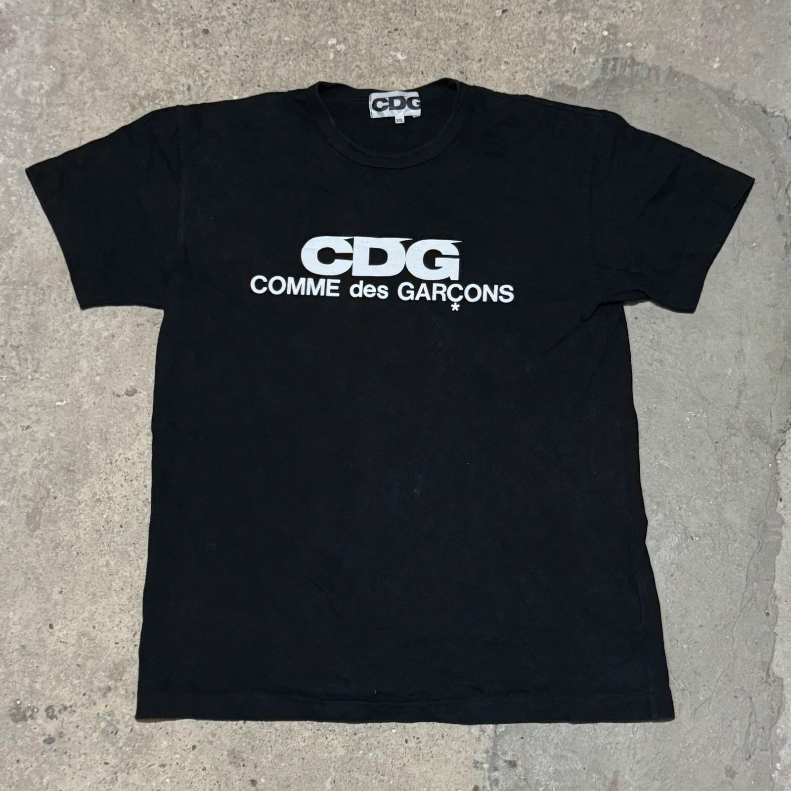 Comme des Garçons logo spell out shirt cdg