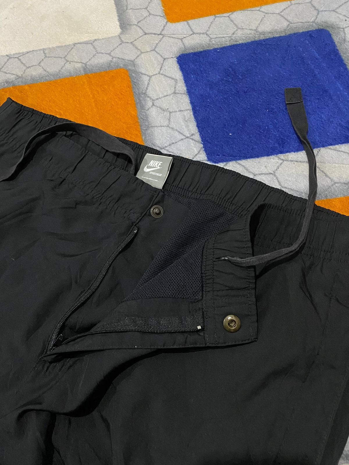 Nike 💸NEED GONE💸 nike sweatpants nylon relaxed y2k Size US 35 - 4 Thumbnail