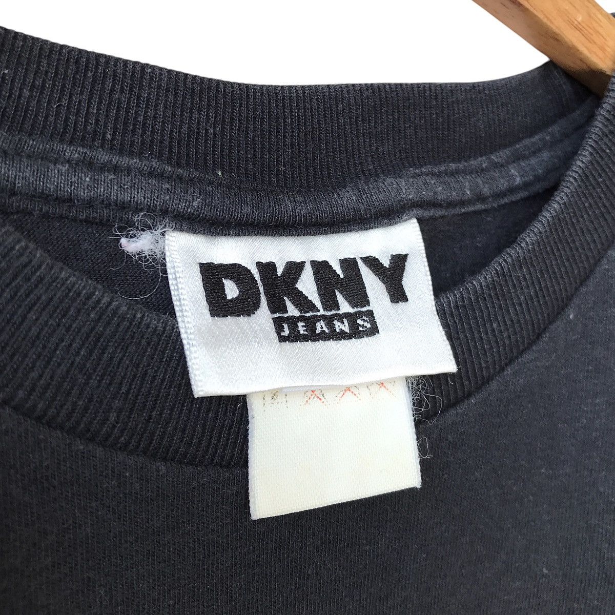 DKNY × Vintage Donna Karan New York DKNY Vintage 90s USA Girls Tee Size ONE SIZE - 5 Thumbnail