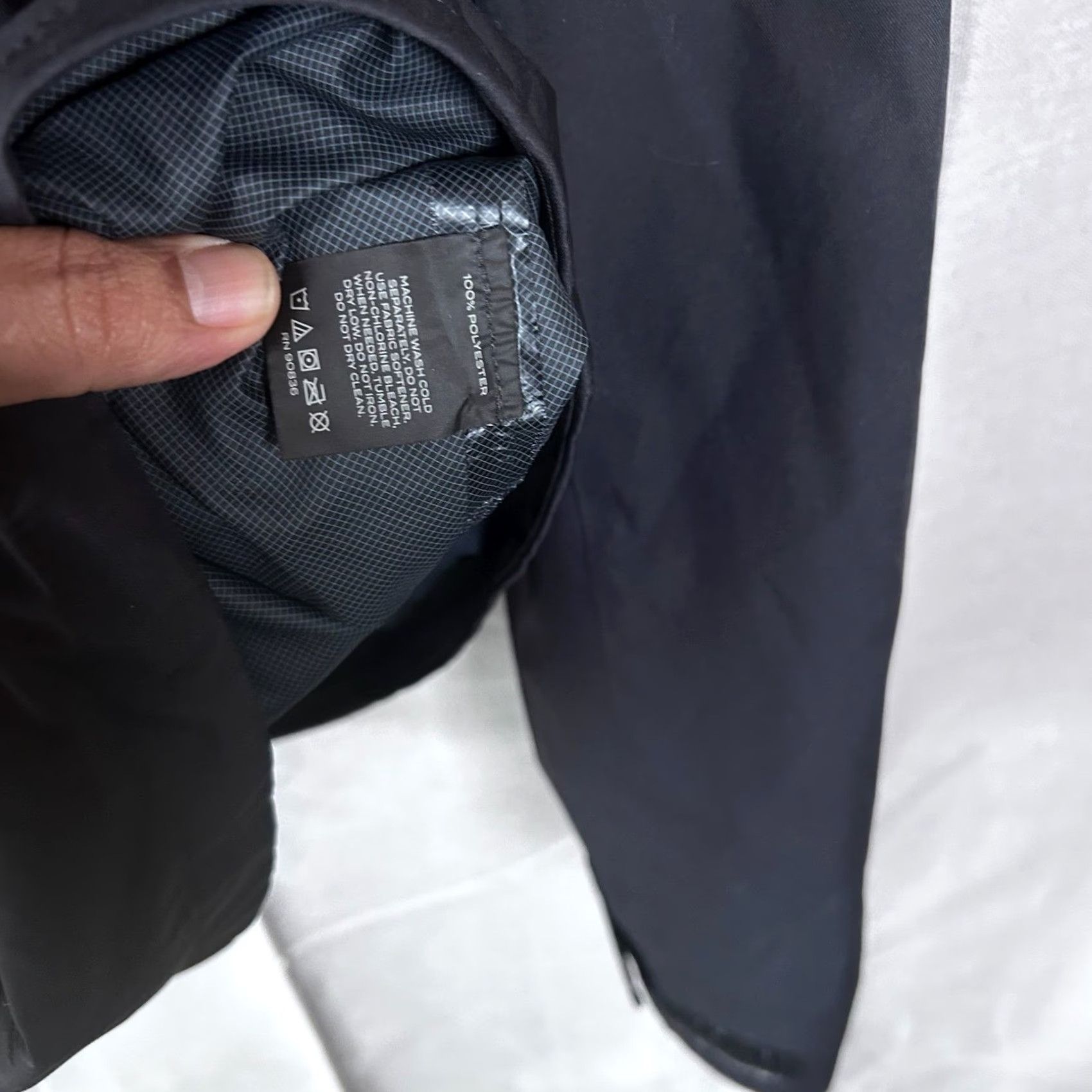 Rains Mercer+Mettle Mens 3XL Black Hooded Rain Jacket Zip MM700 Full Zip Water Resistant Logo Jacket Coat Casual, Travel, Workwear Mens Size US XXL / EU 58 / 5 - 4 Thumbnail