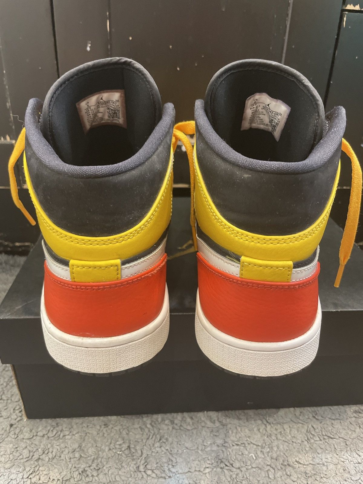 Nike Air jordon 1 mid se amarillo Size US 9 / EU 42 - 4 Thumbnail