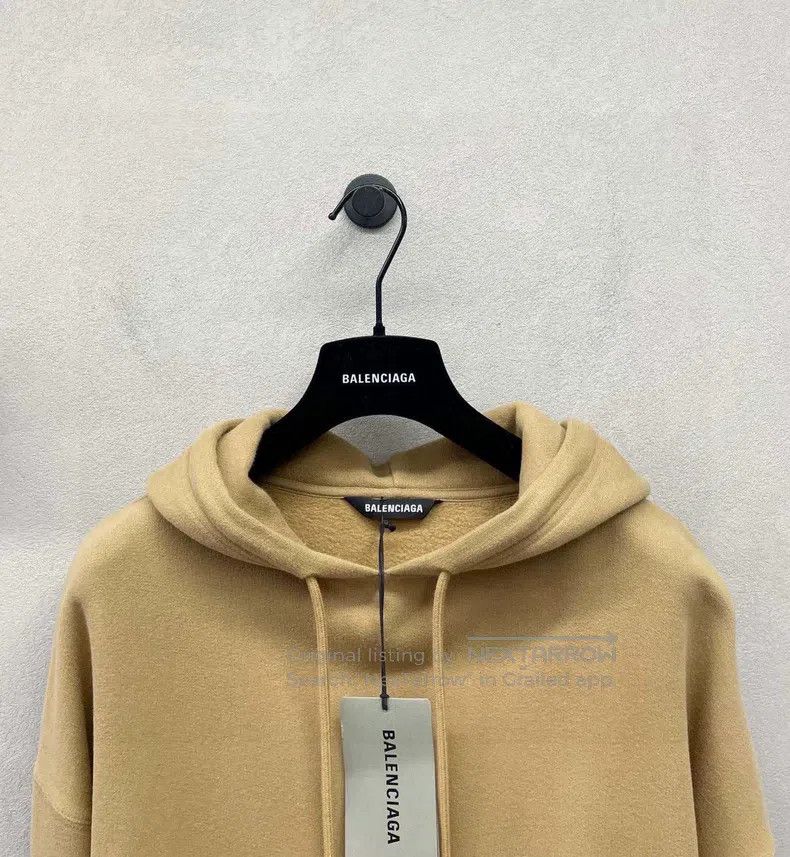 Balenciaga Balenciaga Camel Hoodie Size US S / EU 44-46 / 1 - 4 Thumbnail