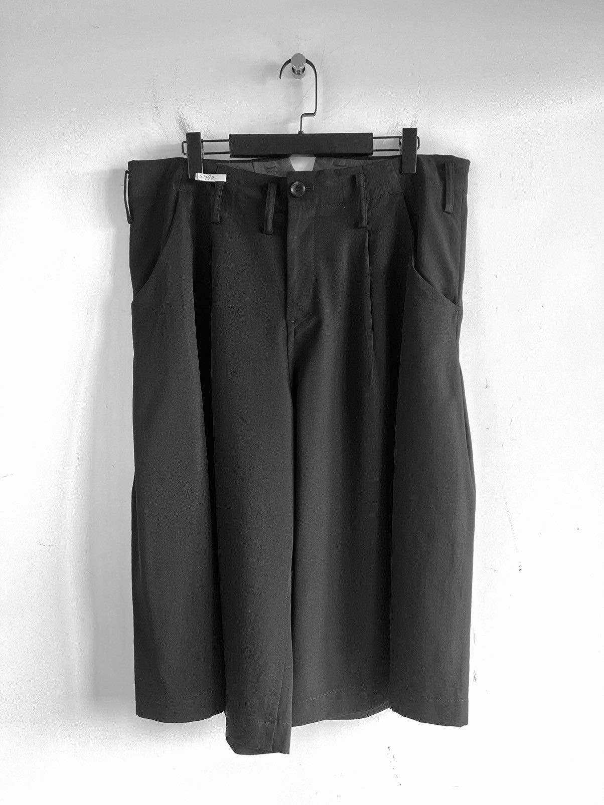 Yohji Yamamoto Yohji Yamamoto Y's - W/Gabardine Wide Shorts Pants Size US 34 / EU 50 - 1 Thumbnail