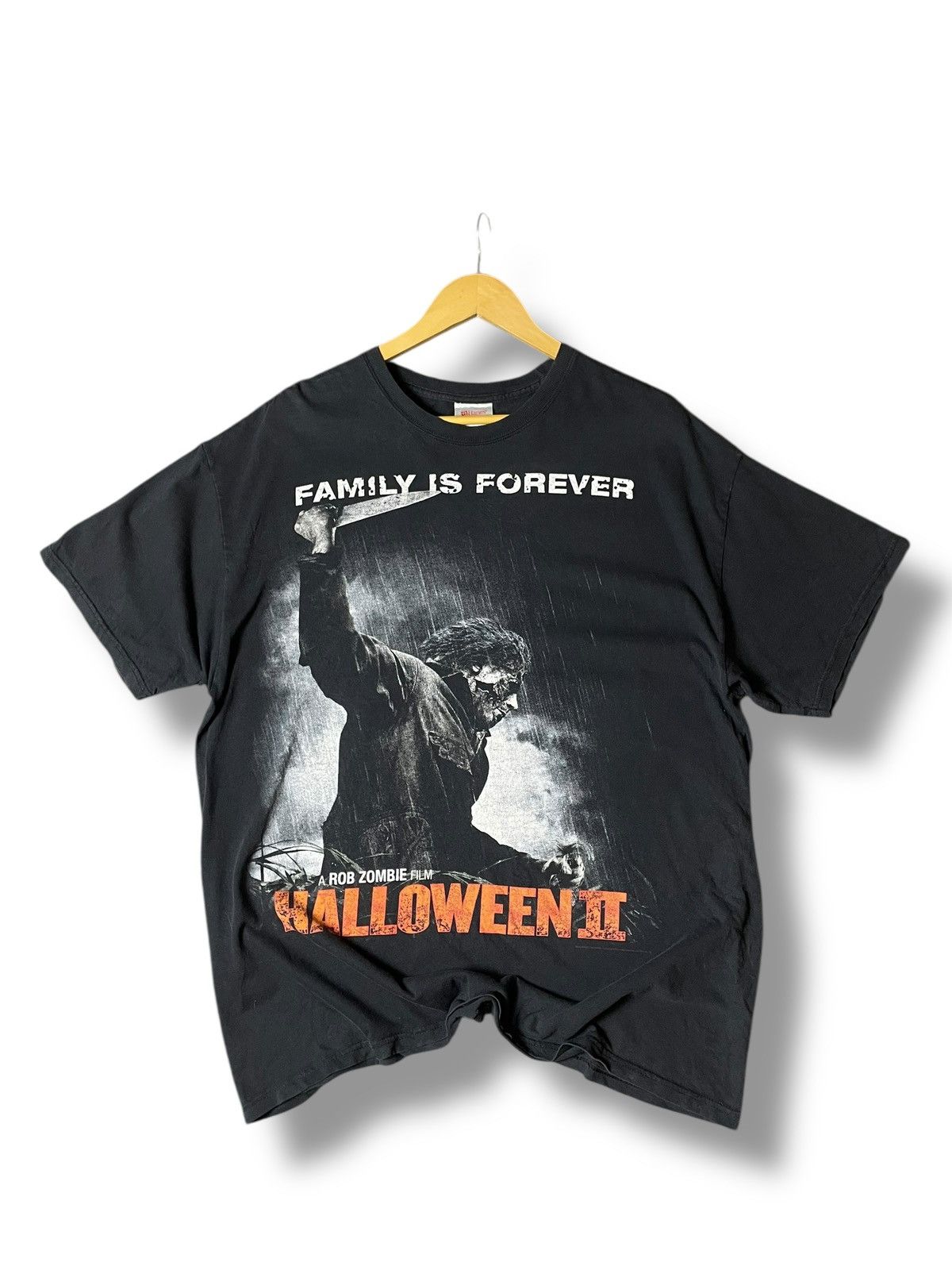 Japanese Brand Family is Forever x Halloween II Tshirt (143) Size US S / EU 44-46 / 1 - 1 Thumbnail