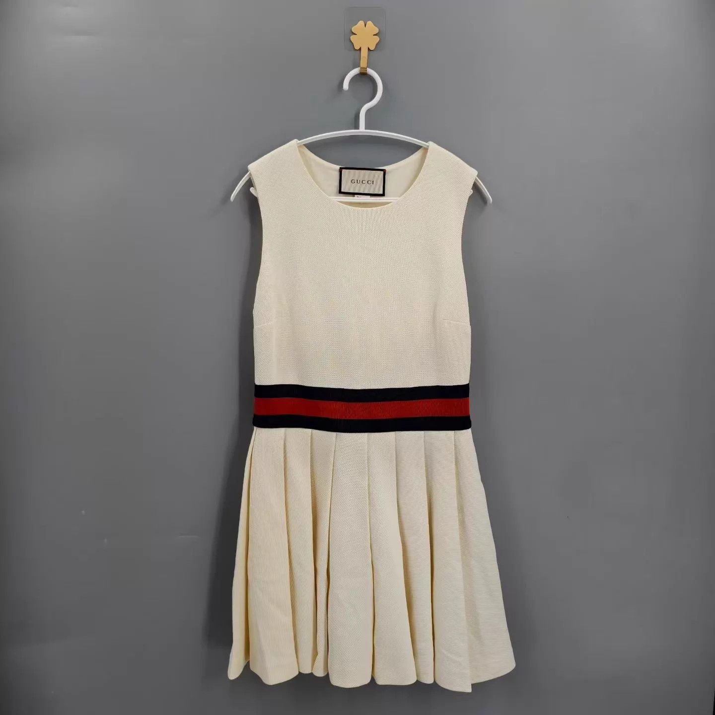 Gucci GUCCI Cream Cami Pleated Knit Dress Size S 99 Size S / US 4 / IT 40 - 1 Thumbnail