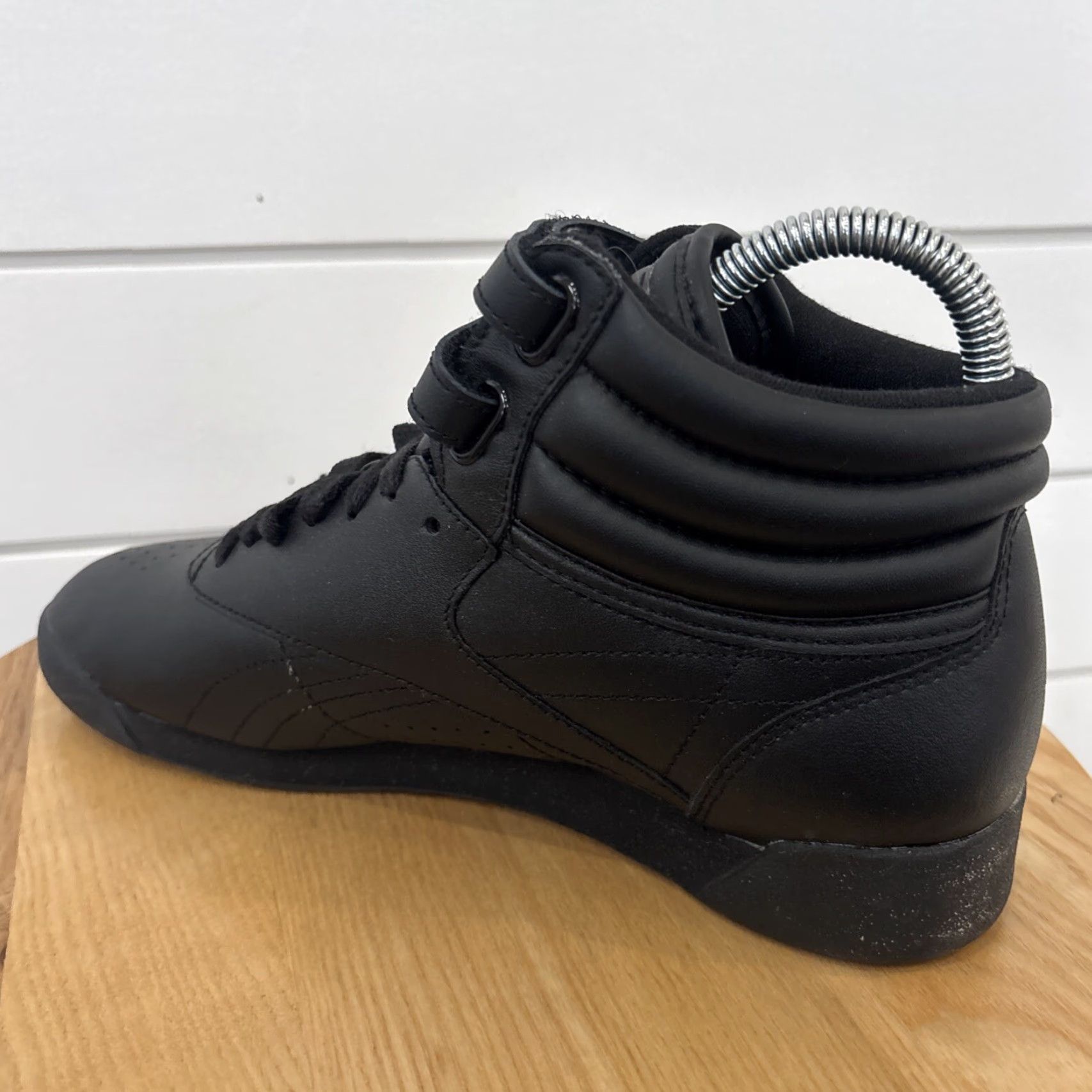 Reebok VINTAGE Reebok Princess Sneaker High Top Womens Sz 7.5 Black 80s 90s Classic Athletic Shoes Footwear Sneaker Size M / US 6-8 / IT 42-44 - 6 Thumbnail