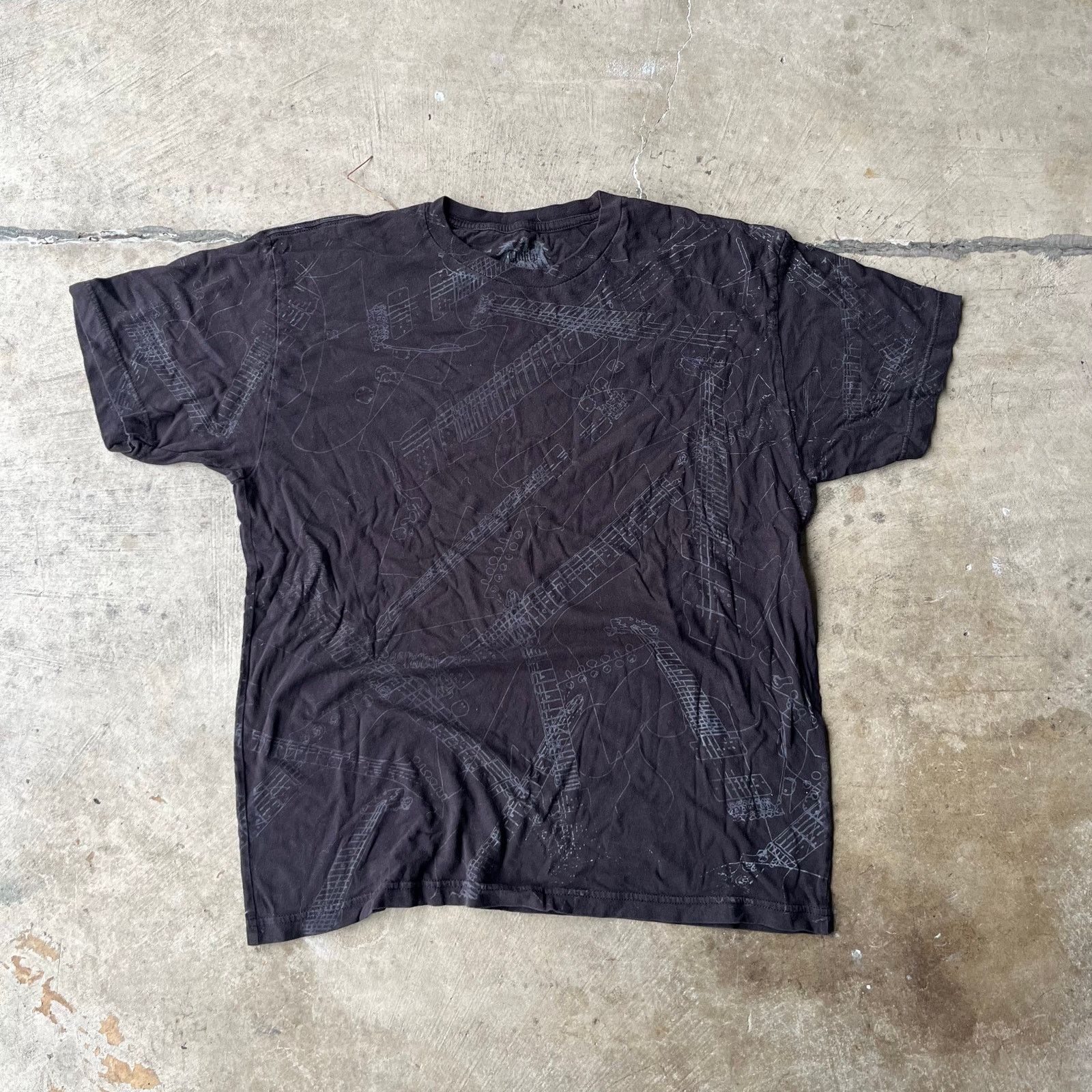 Vintage VINTAGE BLACK AOP GUITAR T-SHIRT XL 90S Size US XL / EU 56 / 4 - 2 Thumbnail