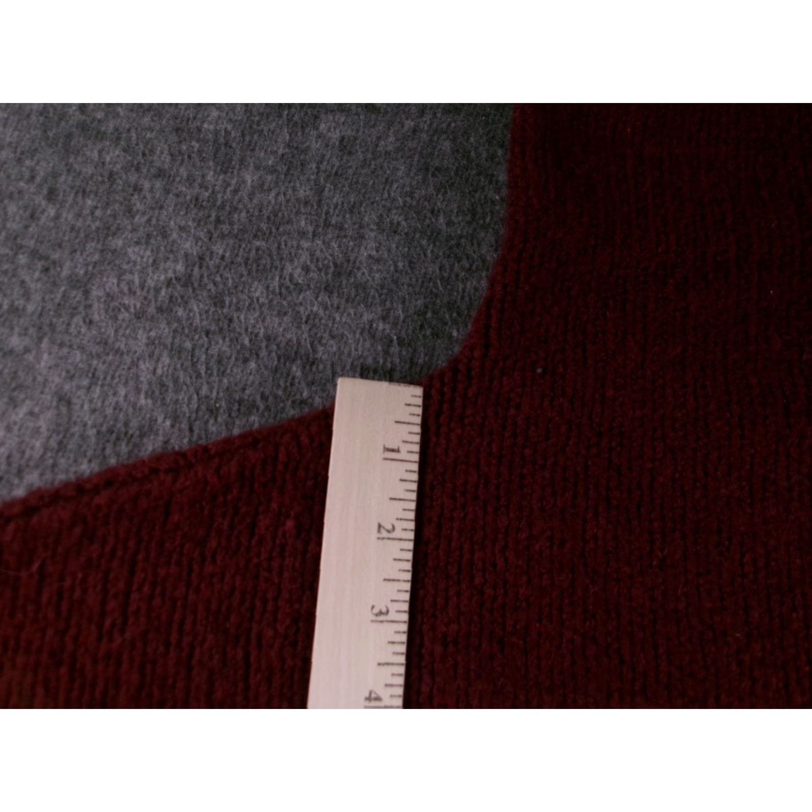 Christian Siriano Christian Siriano Sweater Burgundy Knit Wool Blend Womens L Turtleneck Pullover Size L / US 10 / IT 46 - 4 Thumbnail