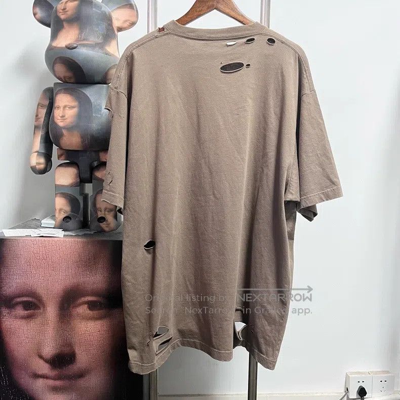 Balenciaga Balenciaga Destroyed Short Sleeve Size US S / EU 44-46 / 1 - 2 Thumbnail